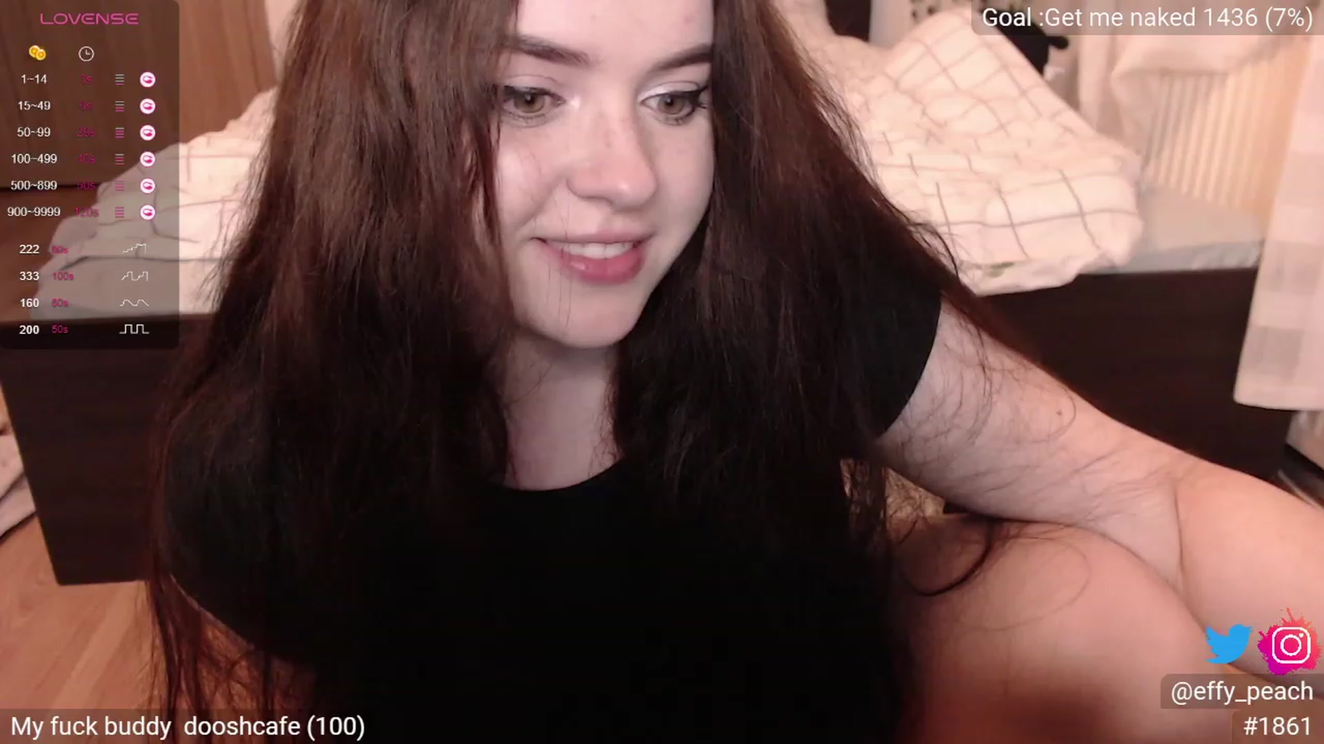 Gallery image thumbnail from Effy_peach's myfreecams stream on, 08/20/2023, 24:57 image 6 of 20