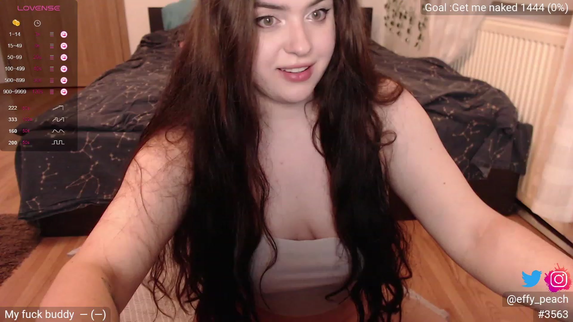 Gallery image thumbnail from Effy_peach's myfreecams stream on, 09/01/2023, 21:54 image 15 of 20