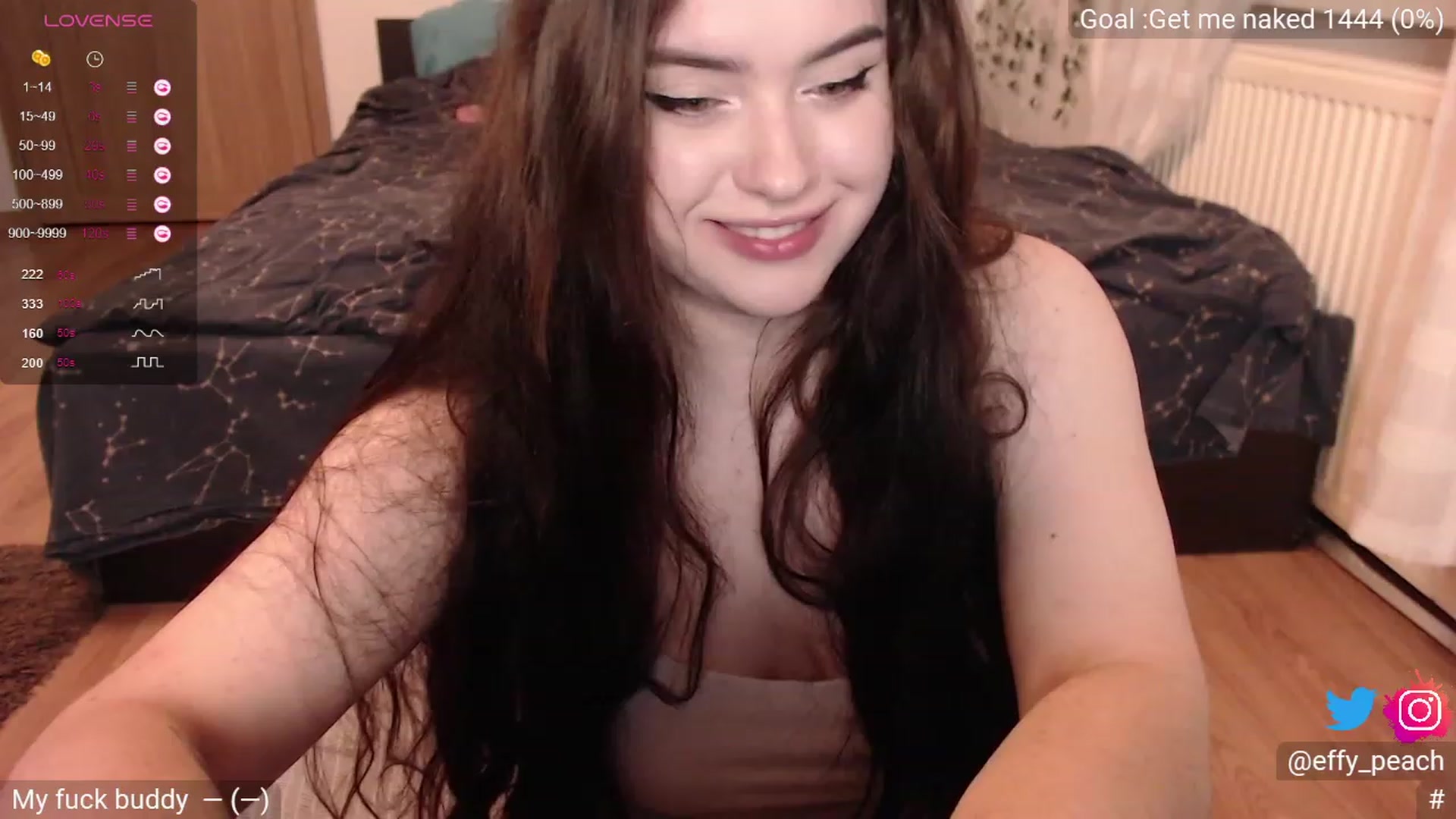 Gallery image thumbnail from Effy_peach's myfreecams stream on, 09/01/2023, 21:54 image 10 of 20