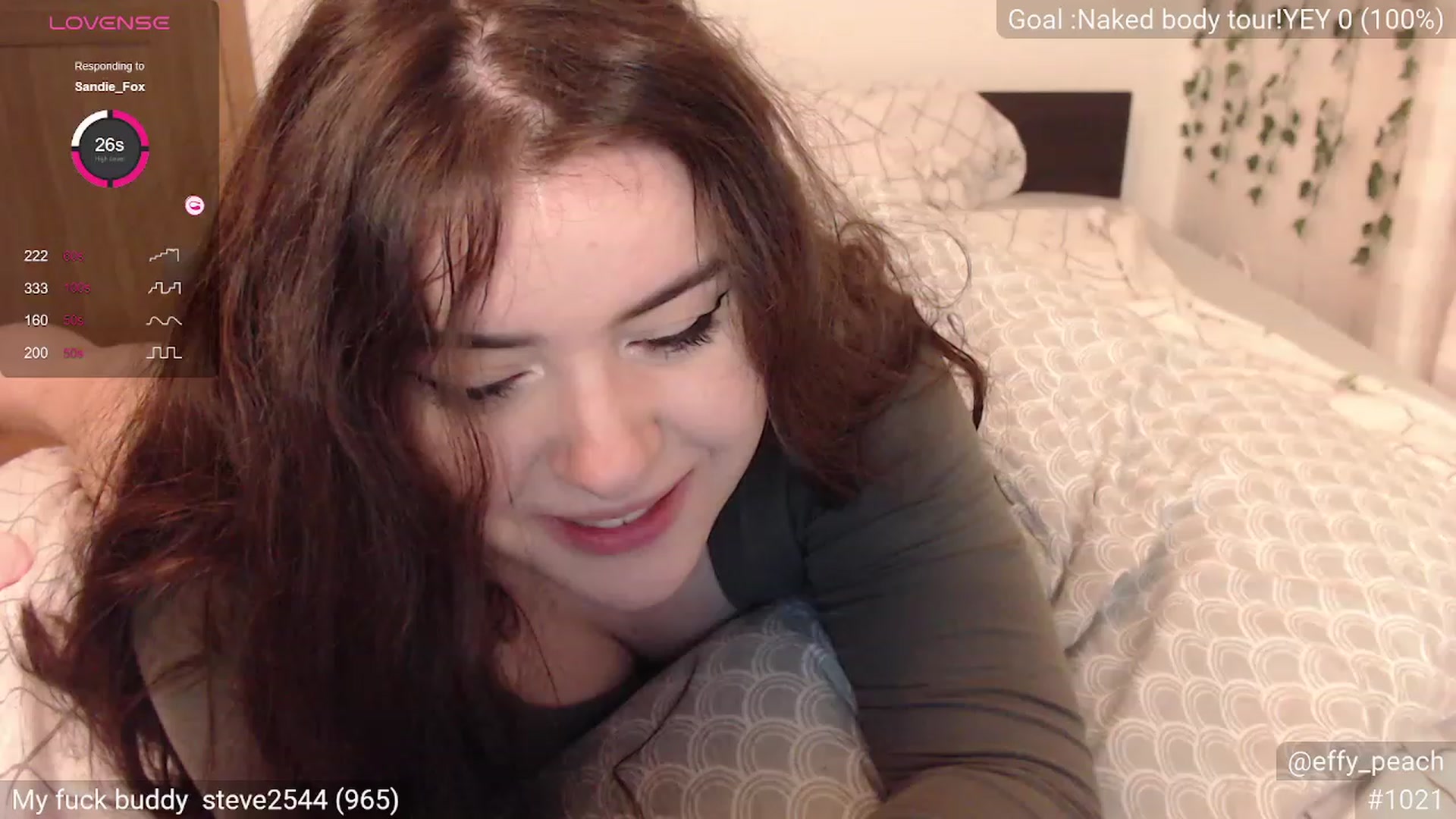 Gallery image thumbnail from Effy_peach's myfreecams stream on, 09/19/2023, 23:33 image 16 of 20