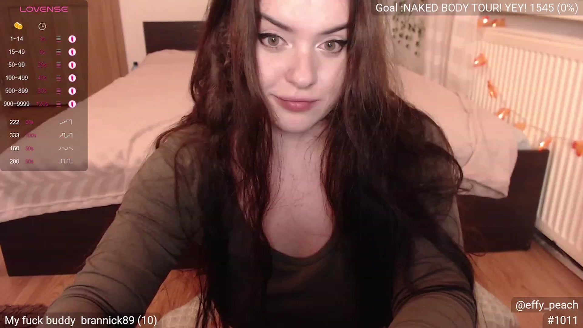 Gallery image thumbnail from Effy_peach's myfreecams stream on, 09/25/2023, 22:07 image 3 of 20