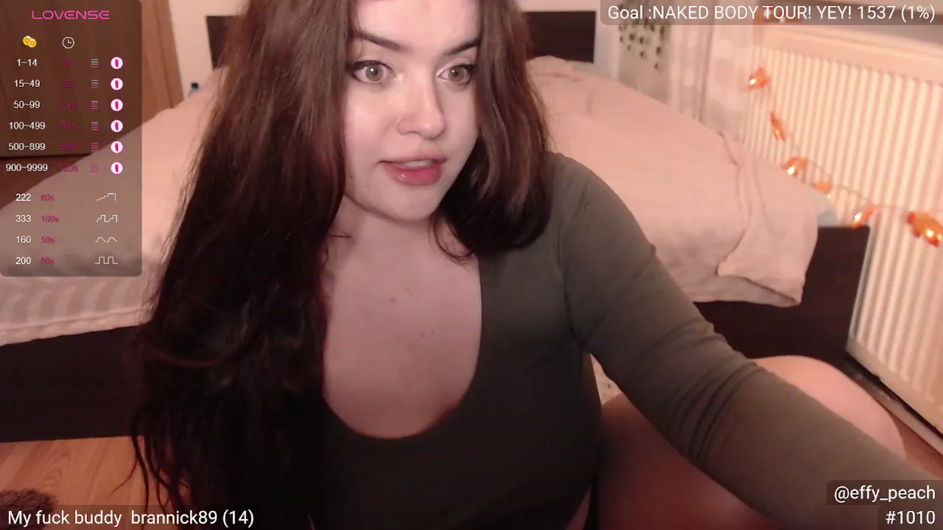 Gallery image thumbnail from Effy_peach's myfreecams stream on, 09/25/2023, 22:07 image 8 of 20