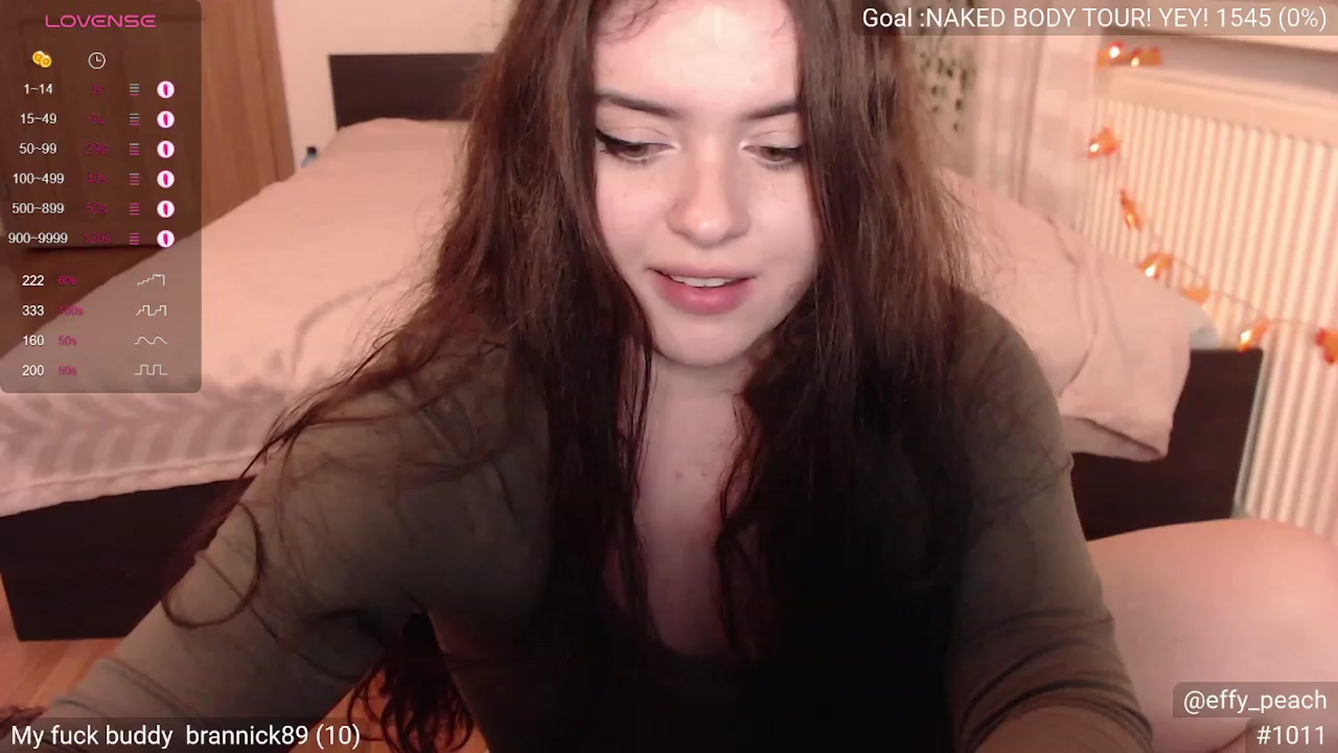 Gallery image thumbnail from Effy_peach's myfreecams stream on, 09/25/2023, 22:07 image 2 of 20