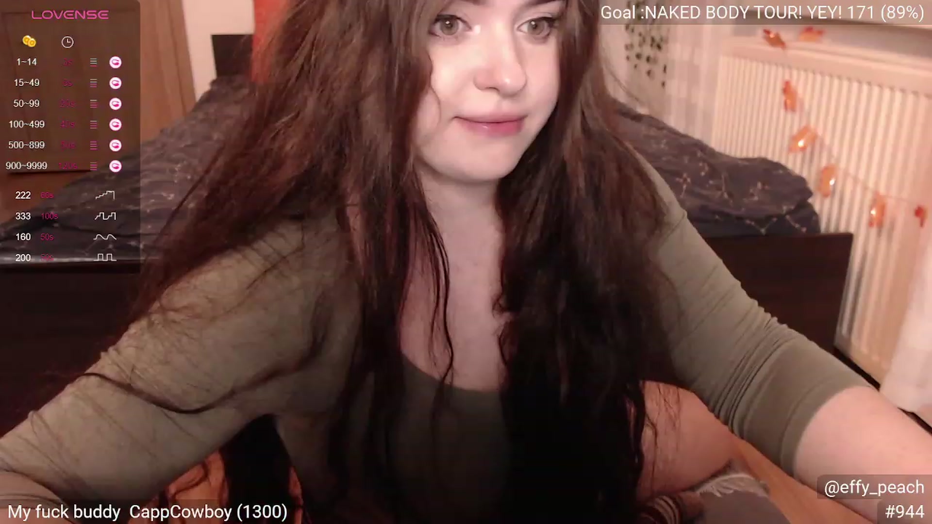 Gallery image thumbnail from Effy_peach's myfreecams stream on, 09/26/2023, 22:52 image 10 of 20