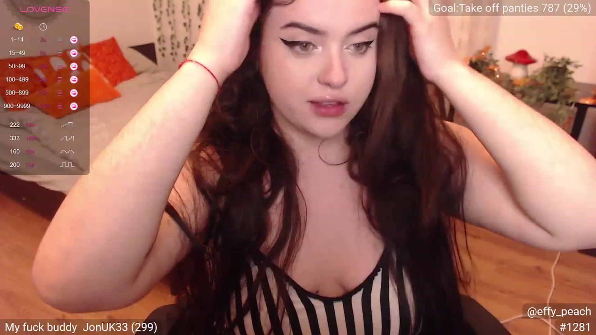 Gallery image thumbnail from Effy_peach's myfreecams stream on, 10/16/2023, 21:54 image 15 of 20