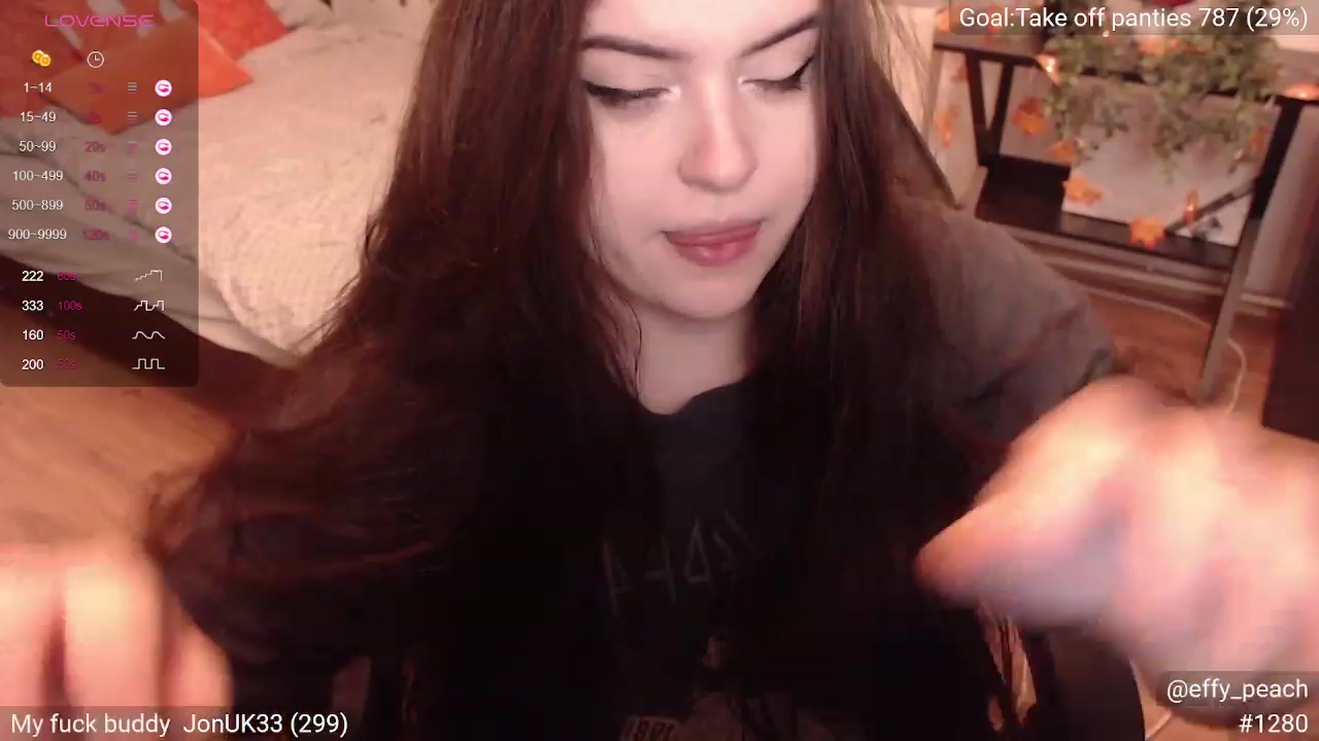Gallery image thumbnail from Effy_peach's myfreecams stream on, 10/16/2023, 21:54 image 11 of 20