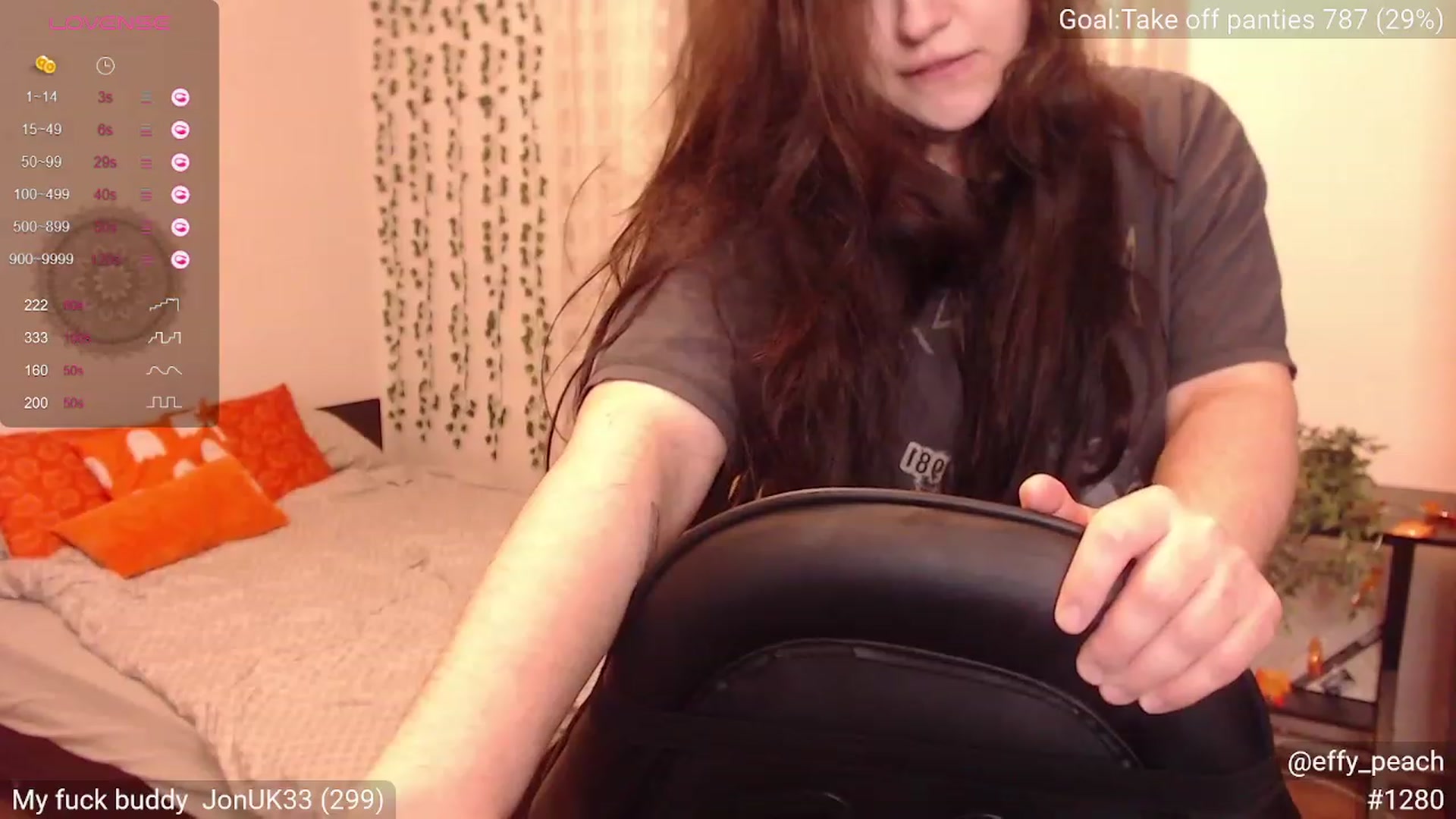 Gallery image thumbnail from Effy_peach's myfreecams stream on, 10/16/2023, 21:54 image 10 of 20