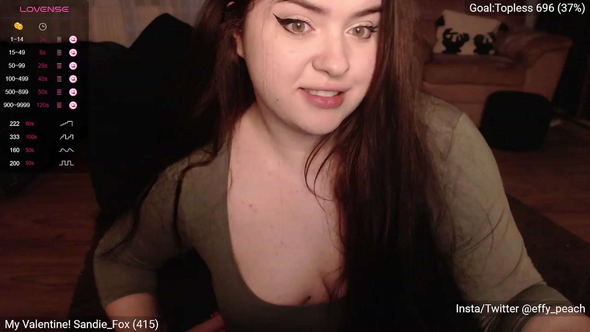 Gallery image thumbnail from Effy_peach's myfreecams stream on, 02/18/2024, 23:35 image 6 of 20
