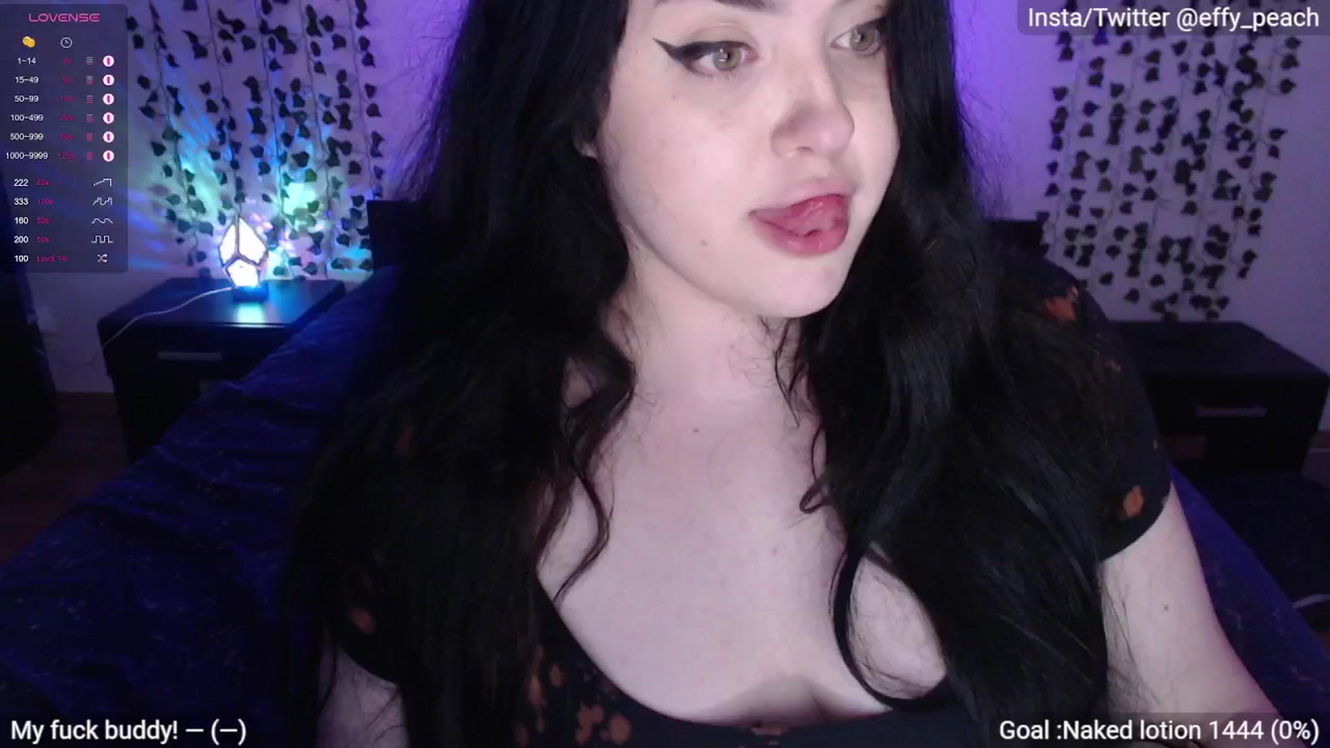 Gallery image thumbnail from Effy_peach's myfreecams stream on, 06/04/2024, 22:25 image 8 of 20