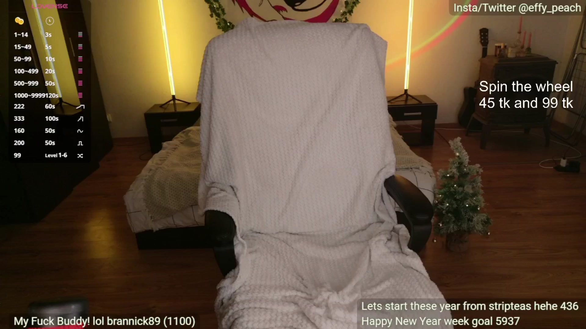 Gallery image thumbnail from Effy_peach's myfreecams stream on, 01/02/2026, 24:04 image 7 of 20