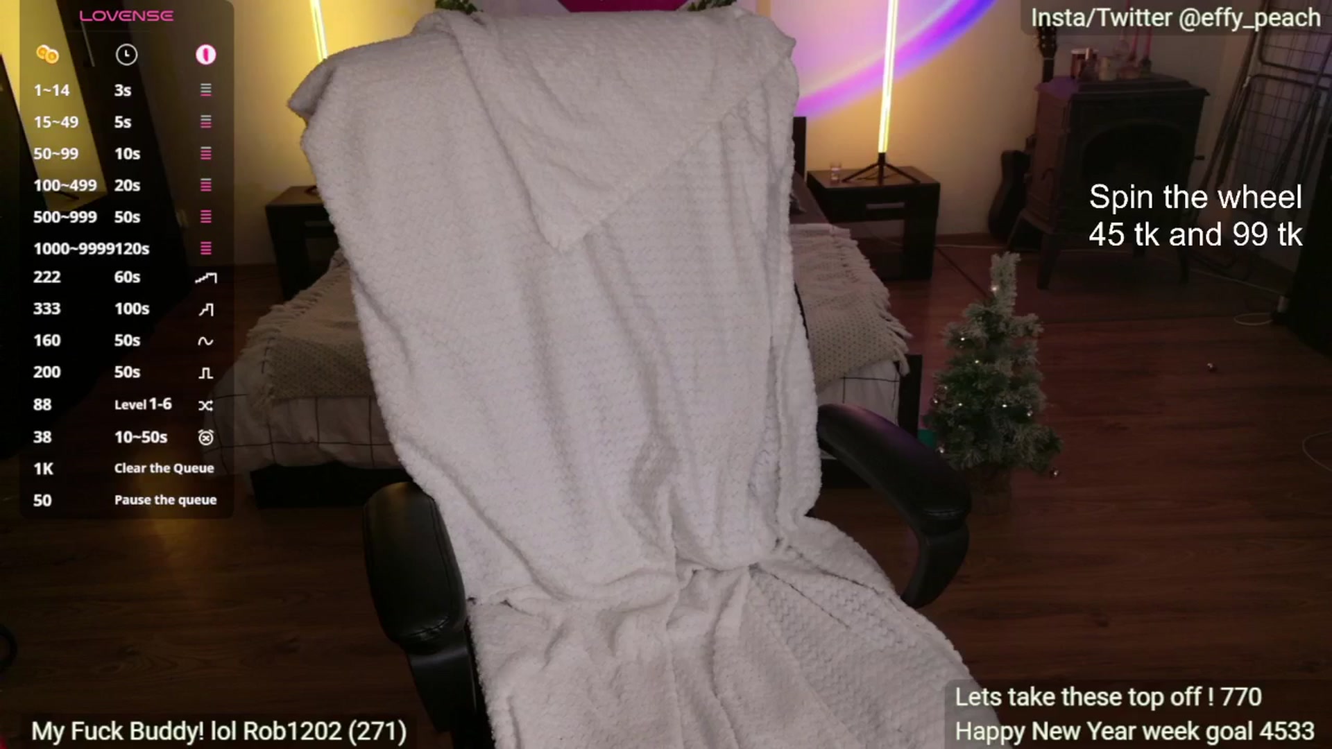 Gallery image thumbnail from Effy_peach's myfreecams stream on, 01/03/2026, 24:12 image 2 of 20
