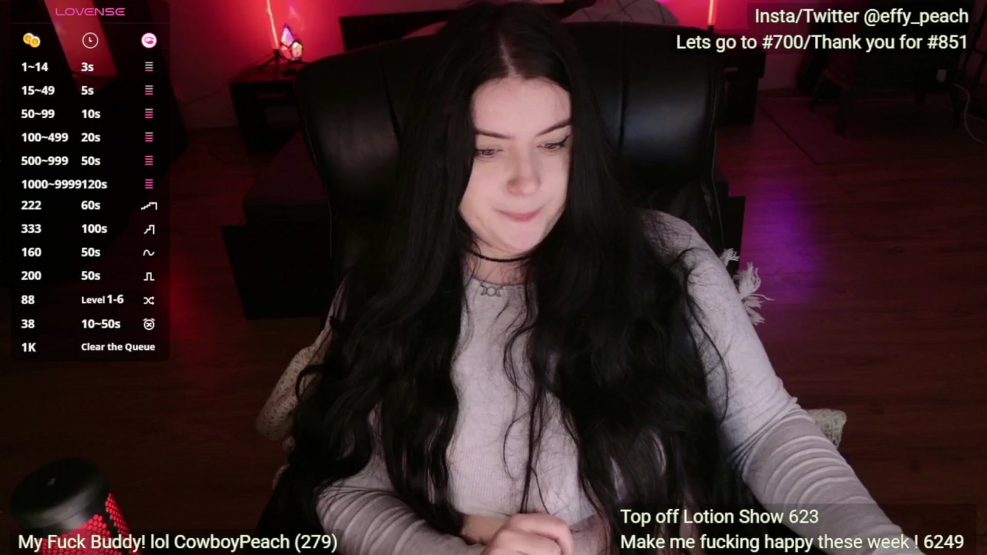 Gallery image thumbnail from Effy_peach's myfreecams stream on, 01/17/2026, 24:24 image 18 of 20