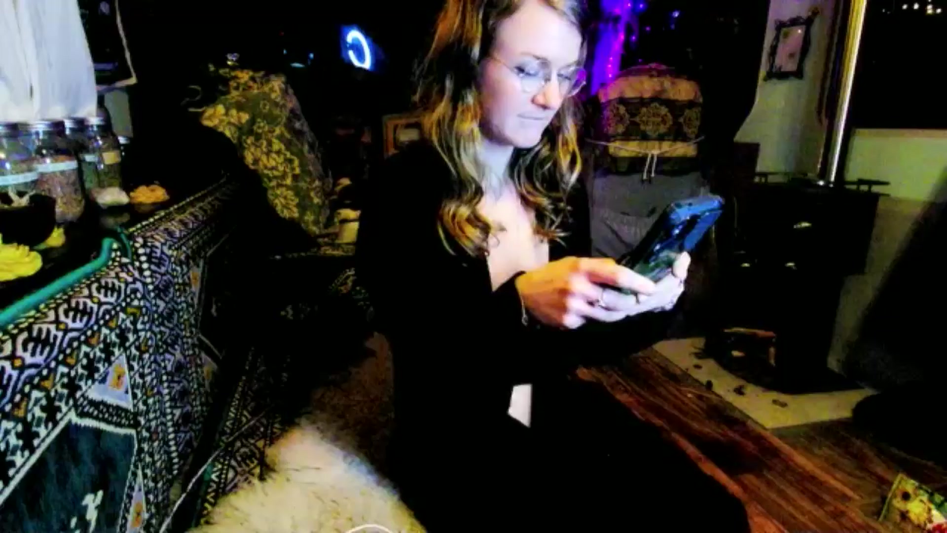 Gallery image thumbnail from Effykitty420's myfreecams stream on, 01/26/2025, 09:26 image 1 of 20
