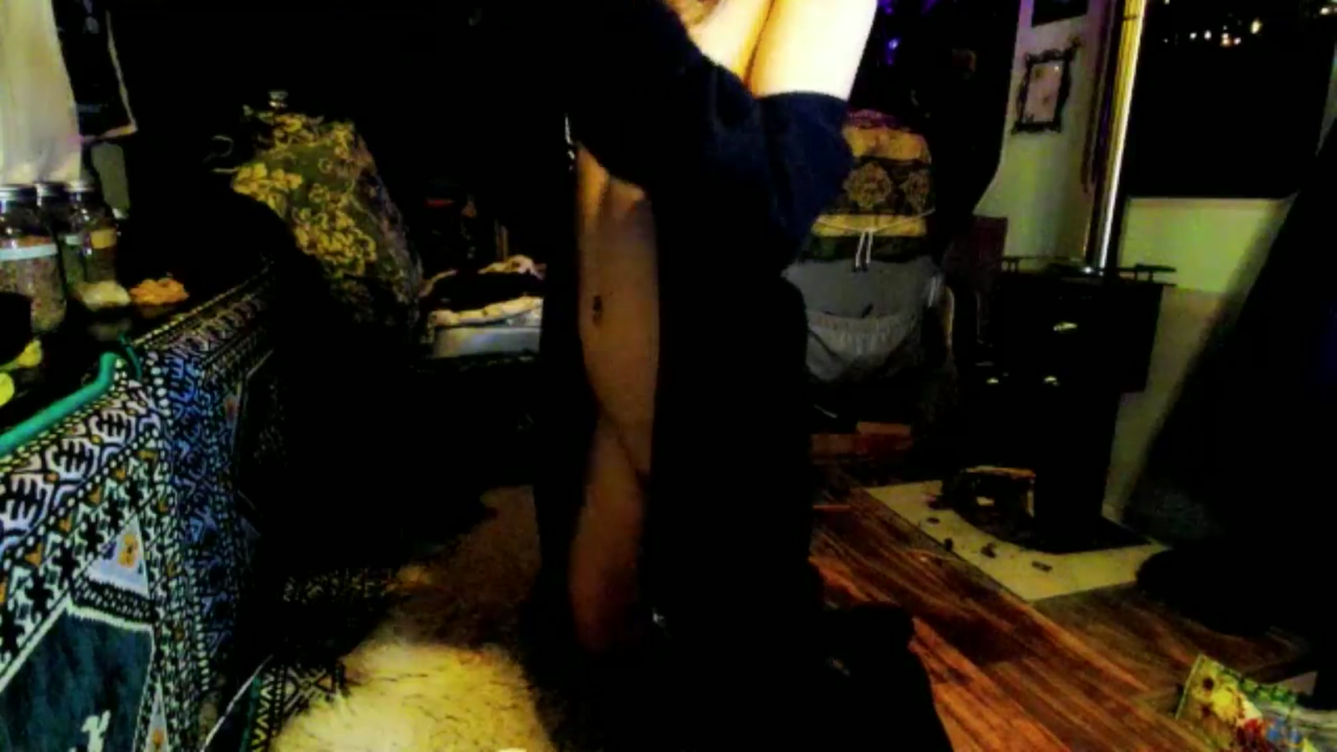 Gallery image thumbnail from Effykitty420's myfreecams stream on, 01/26/2025, 09:26 image 6 of 20