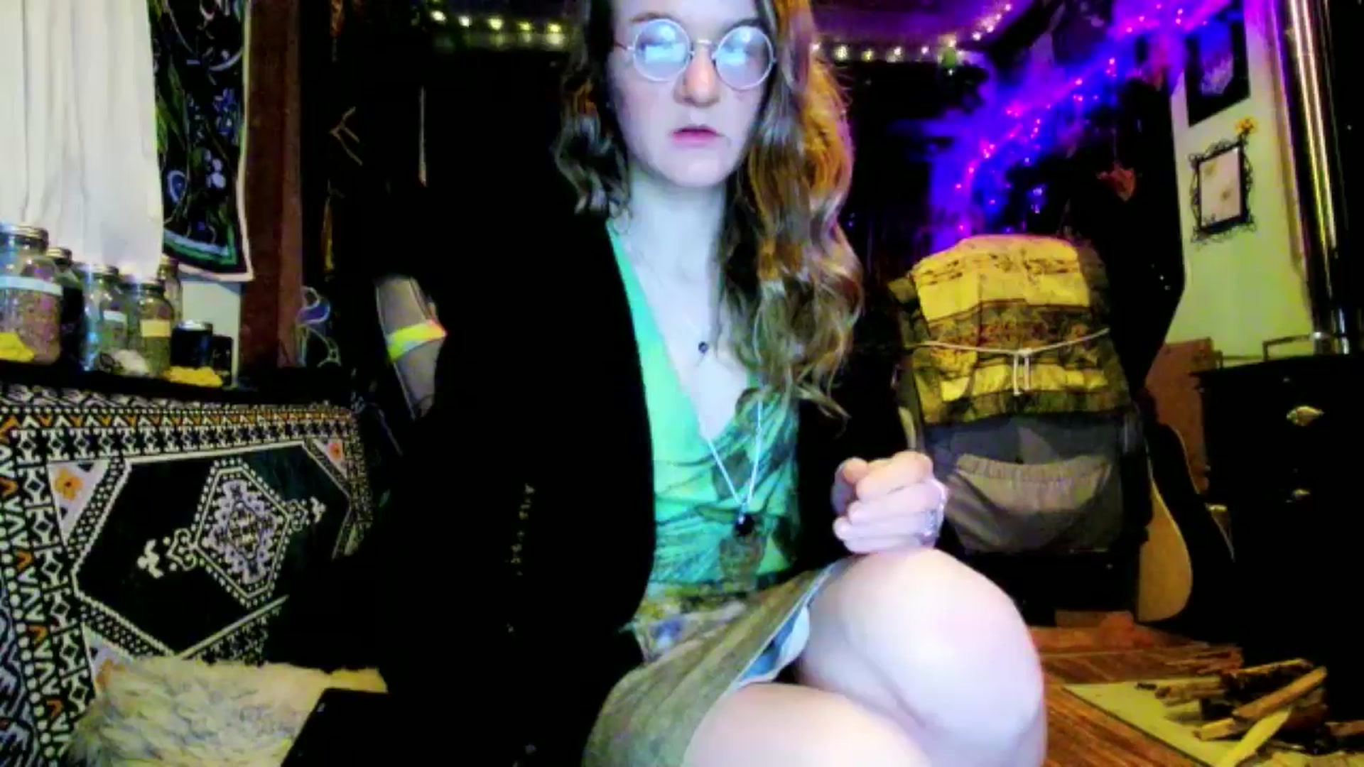 Gallery image thumbnail from Effykitty420's myfreecams stream on, 02/03/2025, 11:20 image 16 of 20
