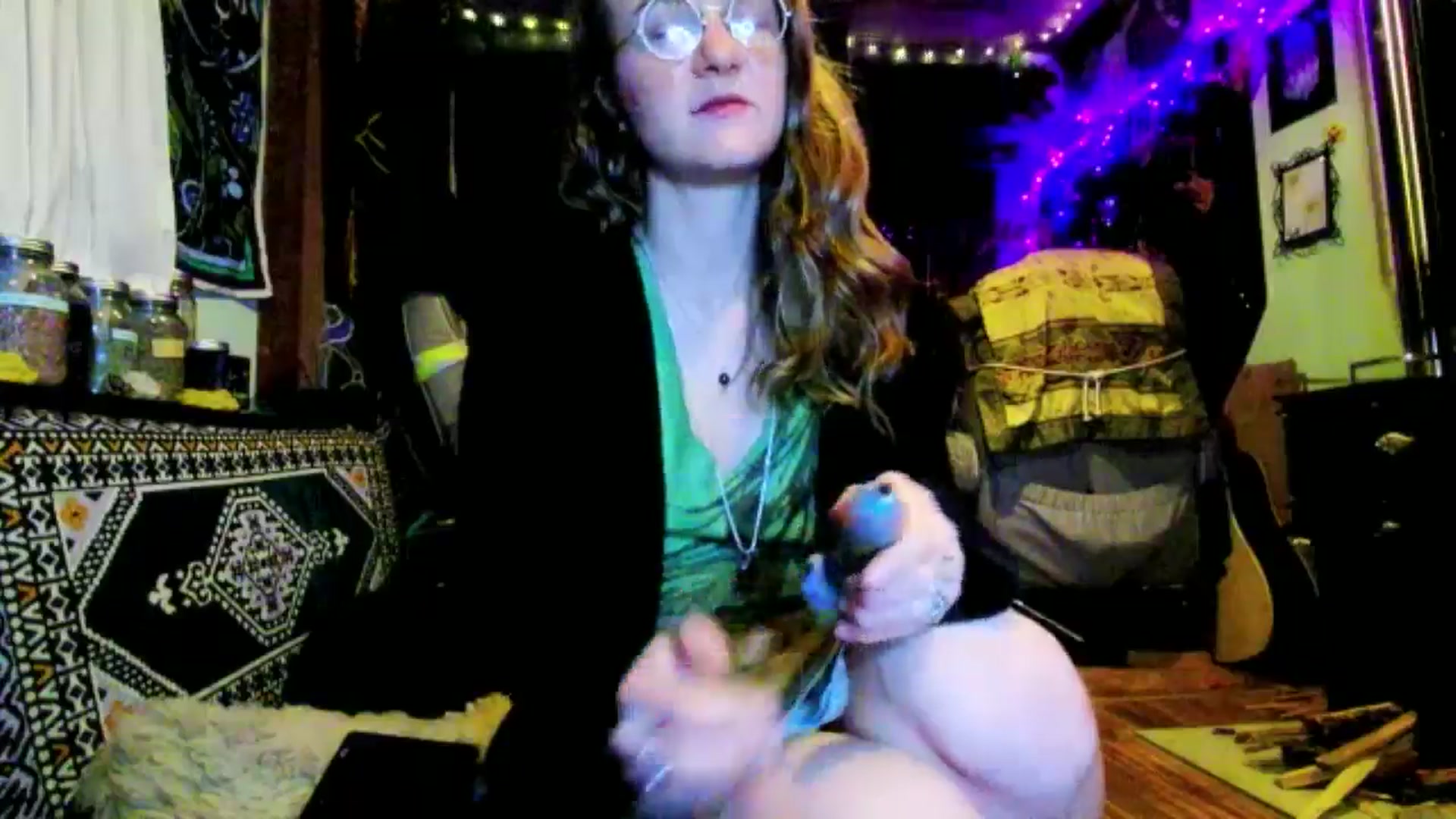 Gallery image thumbnail from Effykitty420's myfreecams stream on, 02/03/2025, 11:20 image 14 of 20