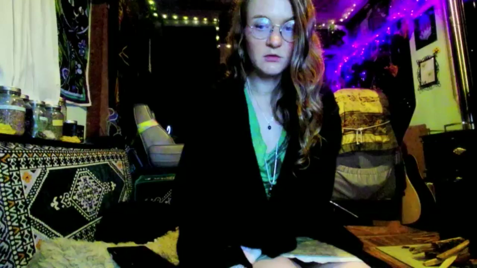 Gallery image thumbnail from Effykitty420's myfreecams stream on, 02/03/2025, 11:20 image 10 of 20