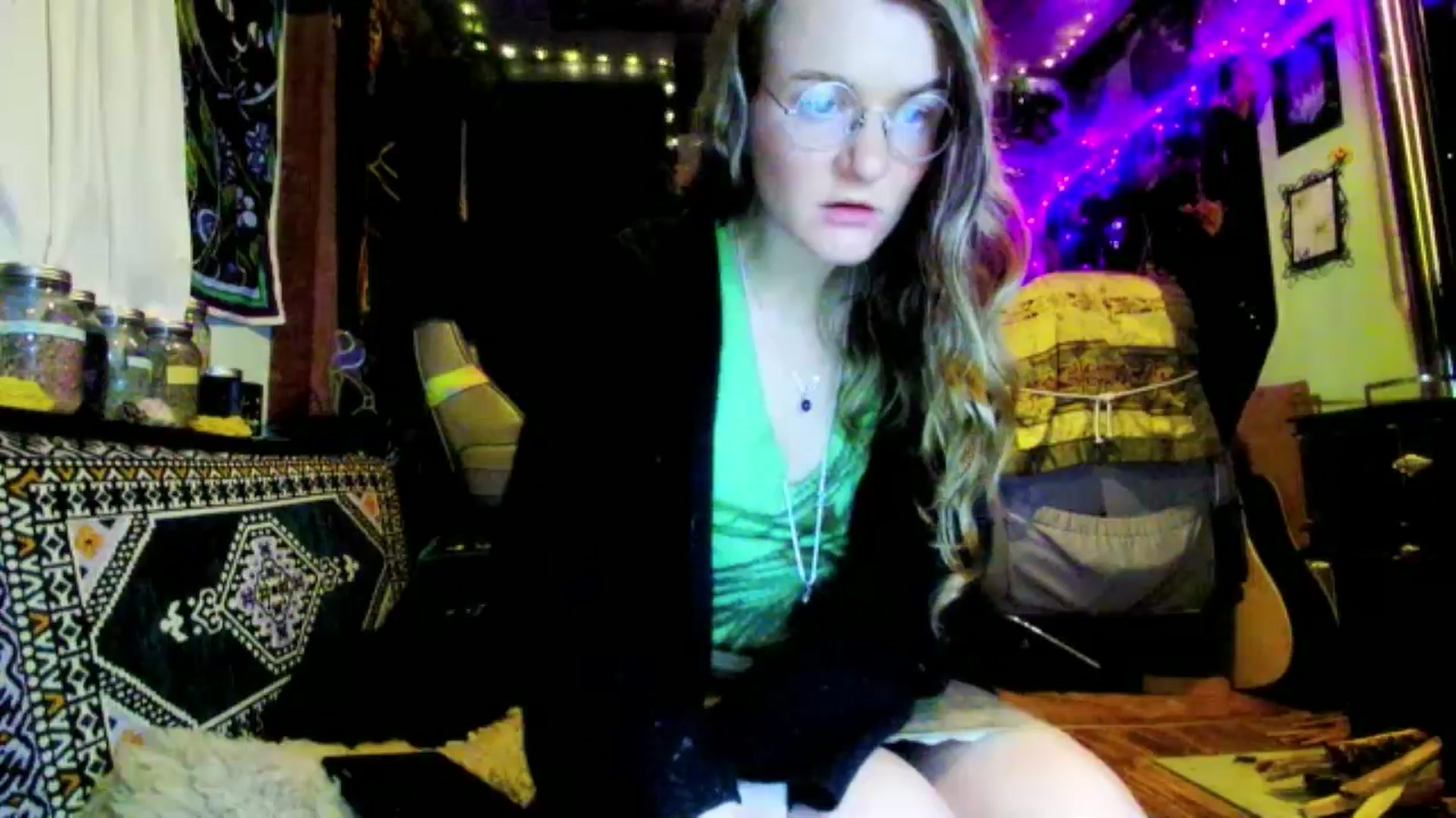 Gallery image thumbnail from Effykitty420's myfreecams stream on, 02/03/2025, 11:20 image 2 of 20