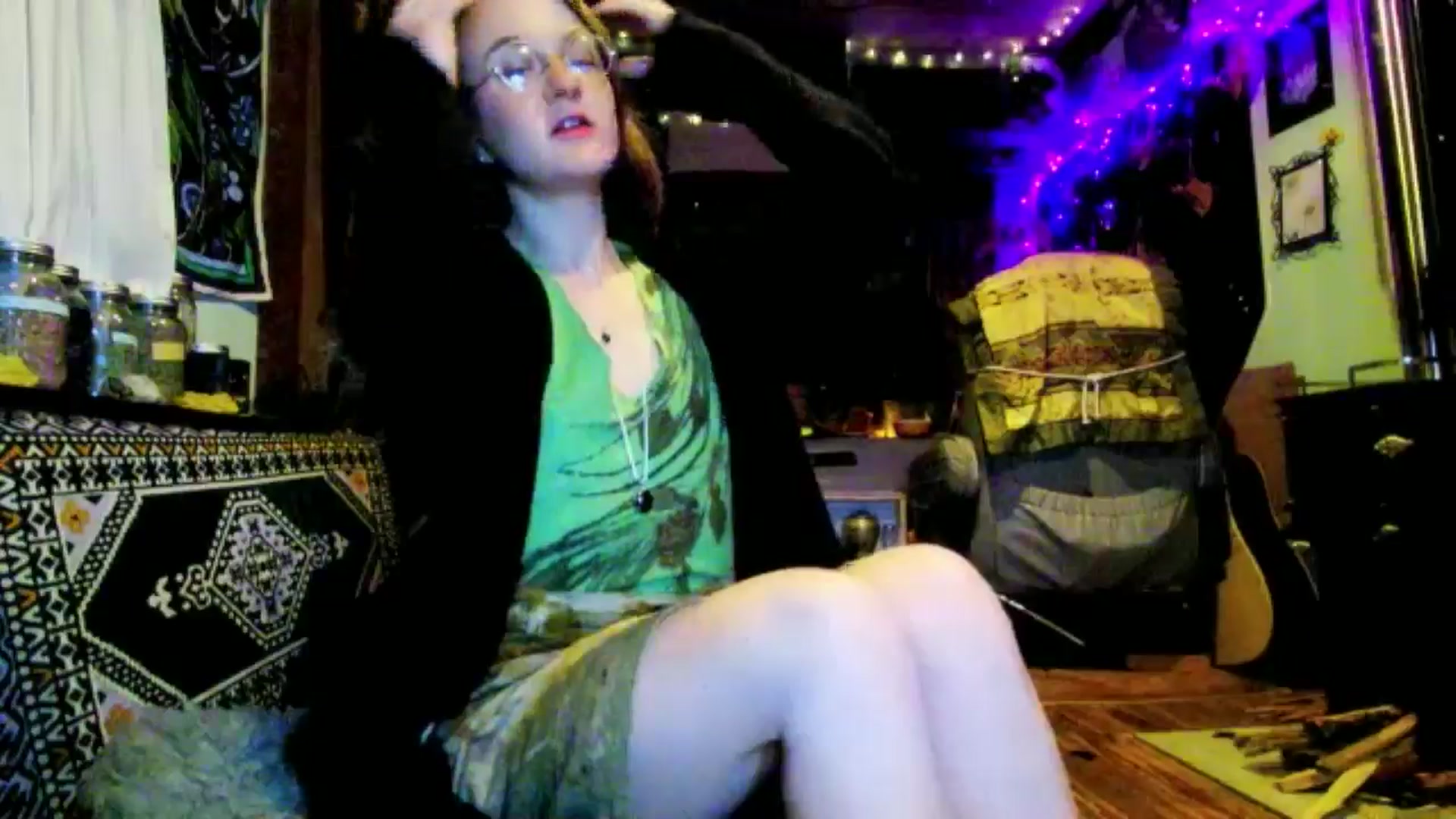 Gallery image thumbnail from Effykitty420's myfreecams stream on, 02/03/2025, 11:20 image 18 of 20