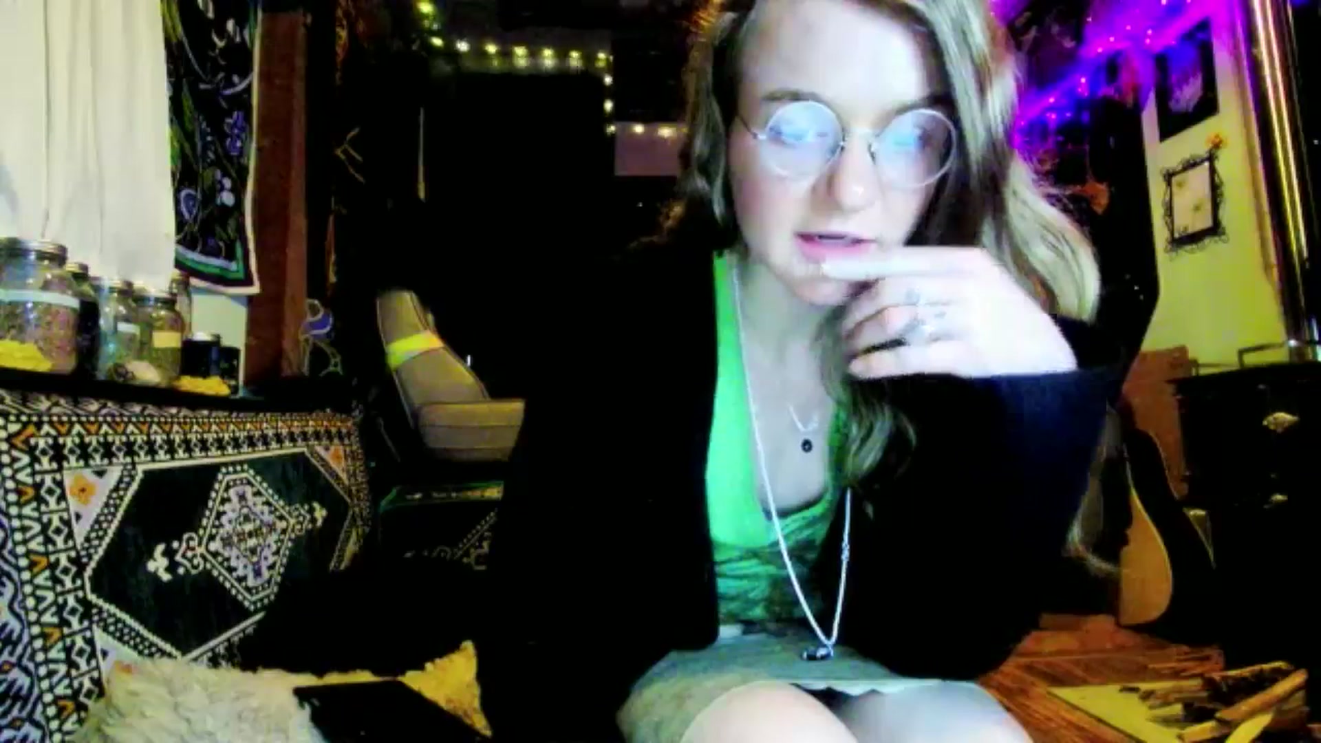 Gallery image thumbnail from Effykitty420's myfreecams stream on, 02/03/2025, 11:20 image 3 of 20