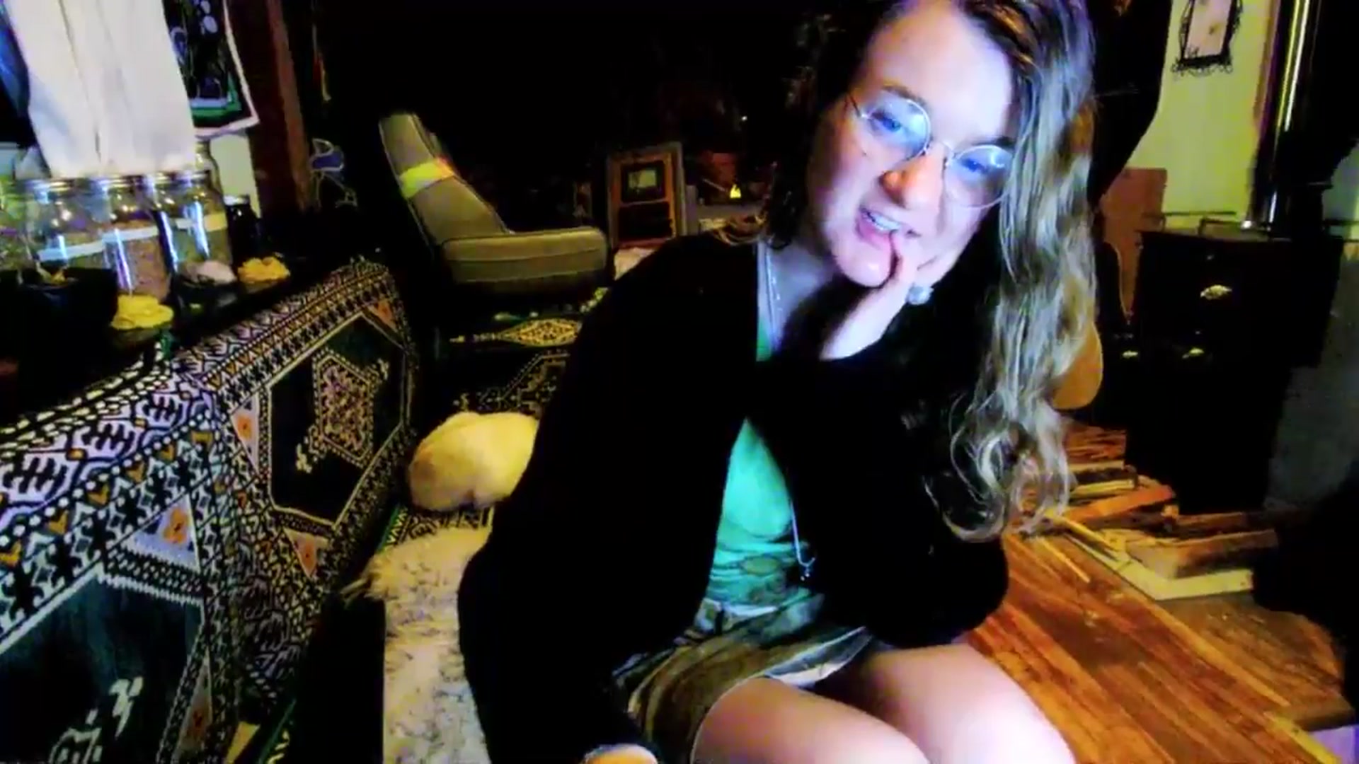Gallery image thumbnail from Effykitty420's myfreecams stream on, 02/03/2025, 12:27 image 19 of 20