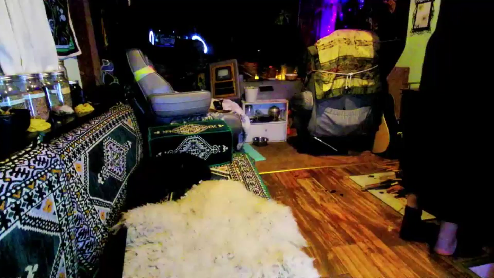 Gallery image thumbnail from Effykitty420's myfreecams stream on, 02/03/2025, 12:27 image 3 of 20