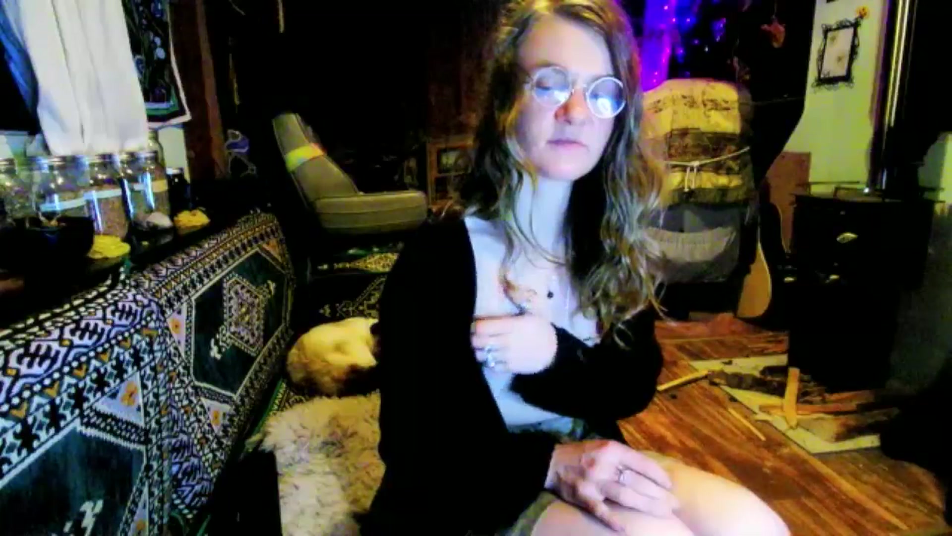 Gallery image thumbnail from Effykitty420's myfreecams stream on, 02/03/2025, 13:07 image 8 of 20
