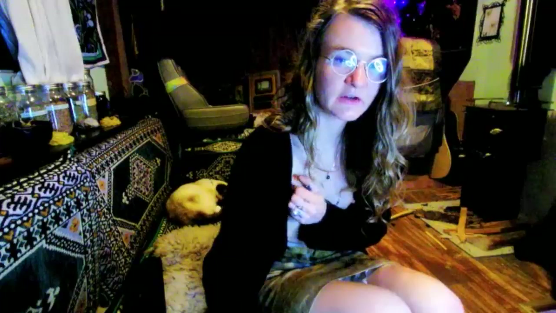 Gallery image thumbnail from Effykitty420's myfreecams stream on, 02/03/2025, 13:07 image 12 of 20