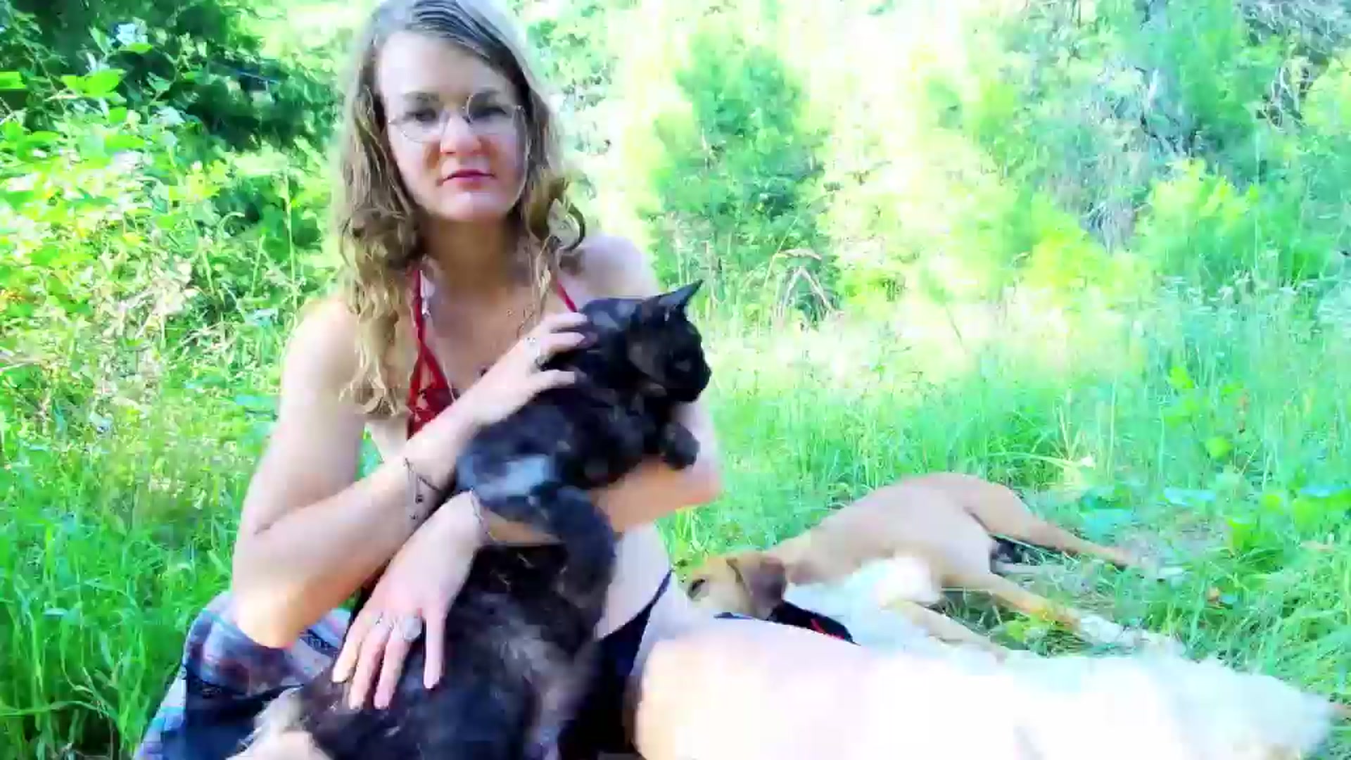 Gallery image thumbnail from Effykitty420's myfreecams stream on, 06/16/2025, 01:30 image 2 of 20