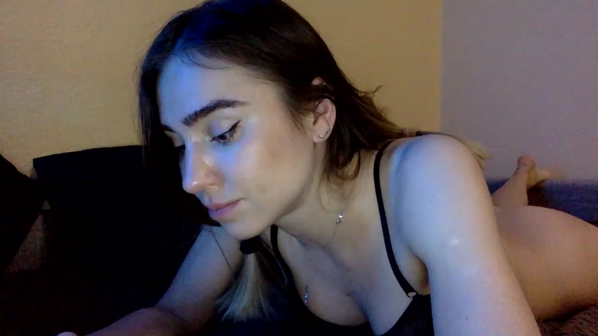 Gallery image thumbnail from EgoisticKitty's myfreecams stream on, 11/15/2022, 13:17 image 16 of 20