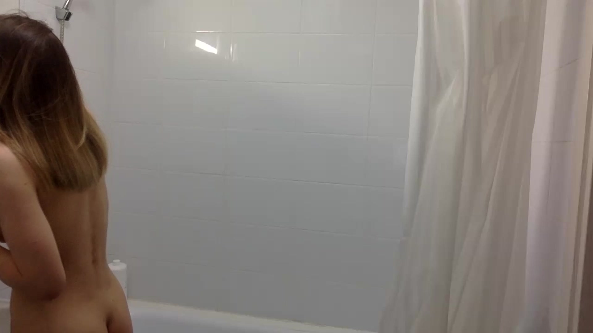 Gallery image thumbnail from EgoisticKitty's myfreecams stream on, 11/18/2022, 15:31 image 16 of 20