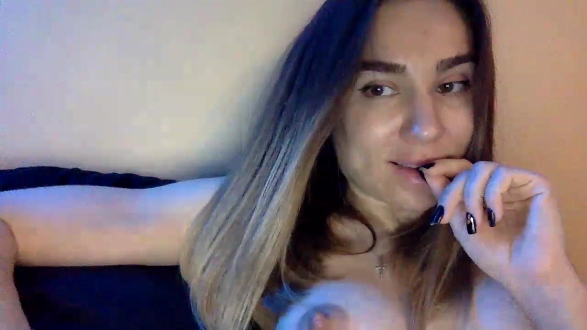 Gallery image thumbnail from EgoisticKitty's myfreecams stream on, 11/21/2022, 15:08 image 11 of 20