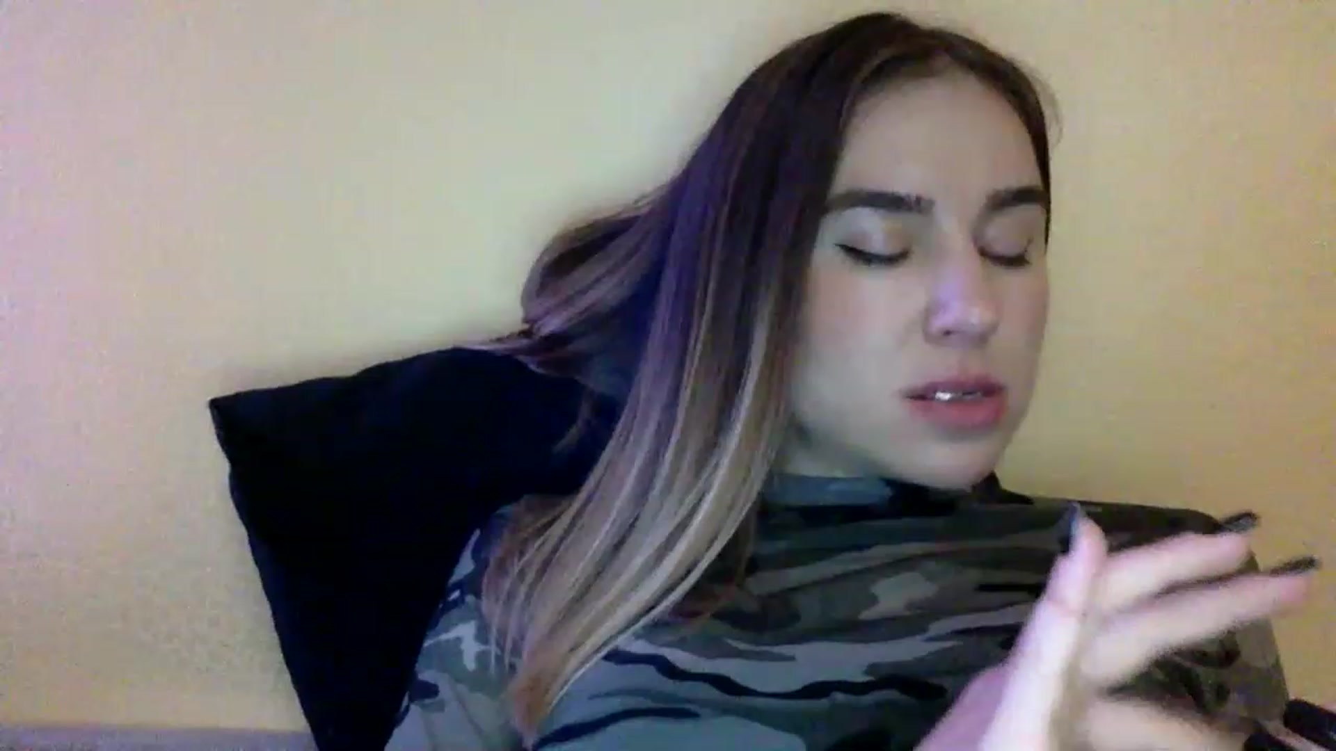 Gallery image thumbnail from EgoisticKitty's myfreecams stream on, 11/22/2022, 14:31 image 8 of 20