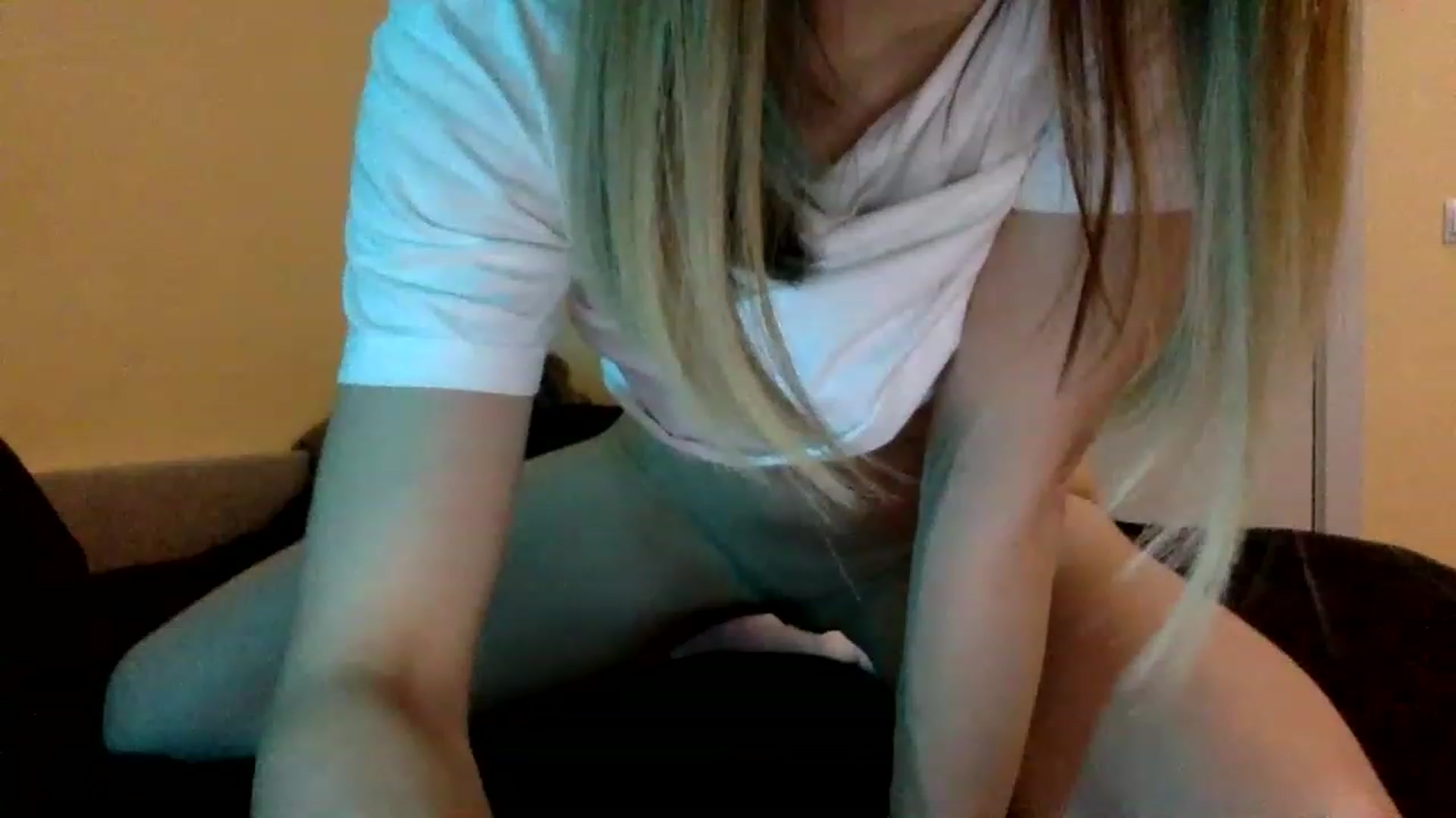 Gallery image thumbnail from EgoisticKitty's myfreecams stream on, 11/25/2022, 13:20 image 15 of 20