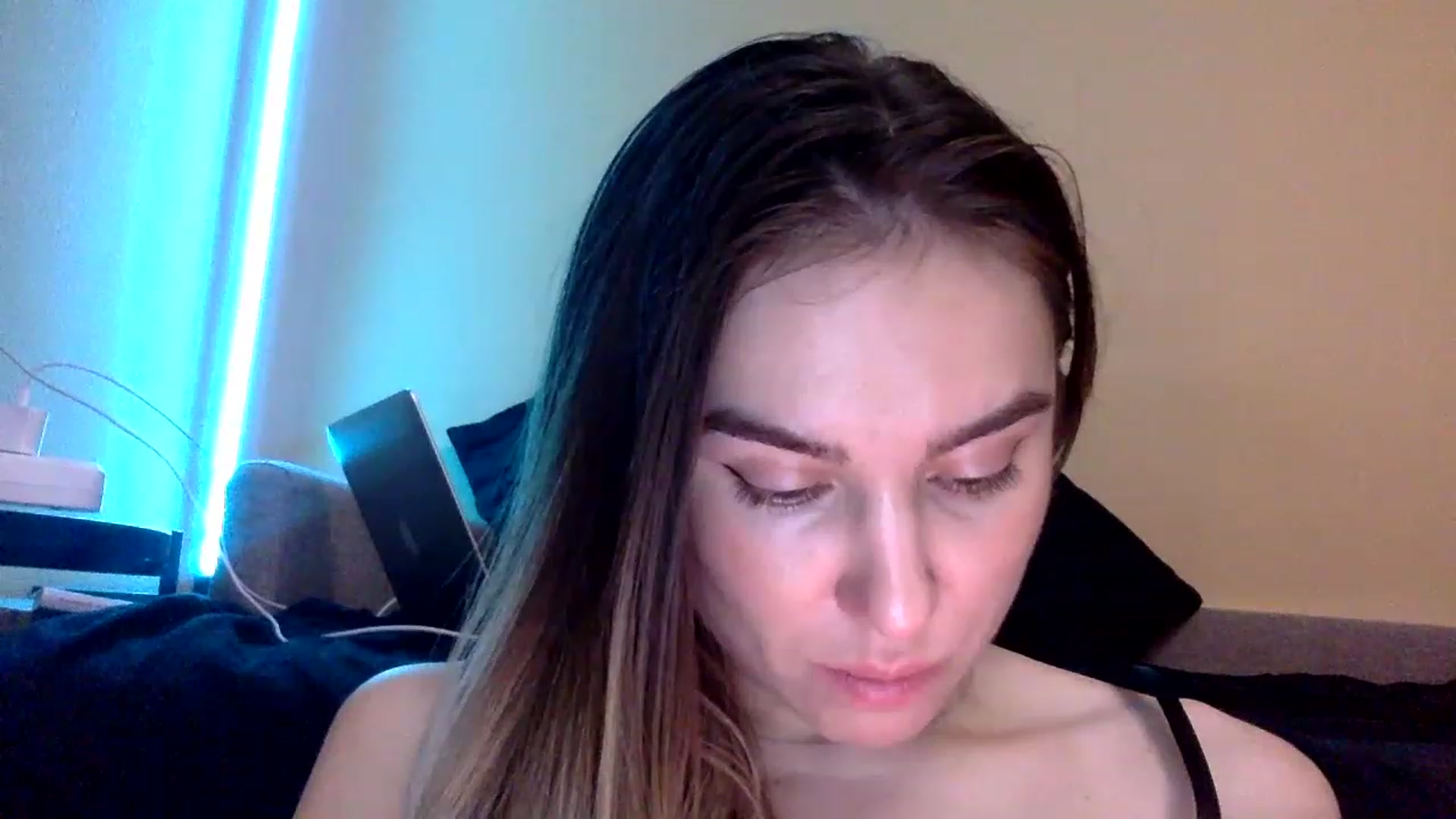 Gallery image thumbnail from EgoisticKitty's myfreecams stream on, 11/27/2022, 15:19 image 12 of 20