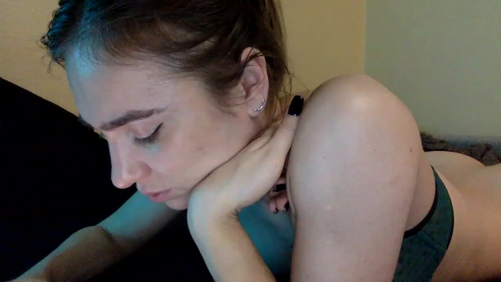 Gallery image thumbnail from EgoisticKitty's myfreecams stream on, 11/27/2022, 19:43 image 13 of 20