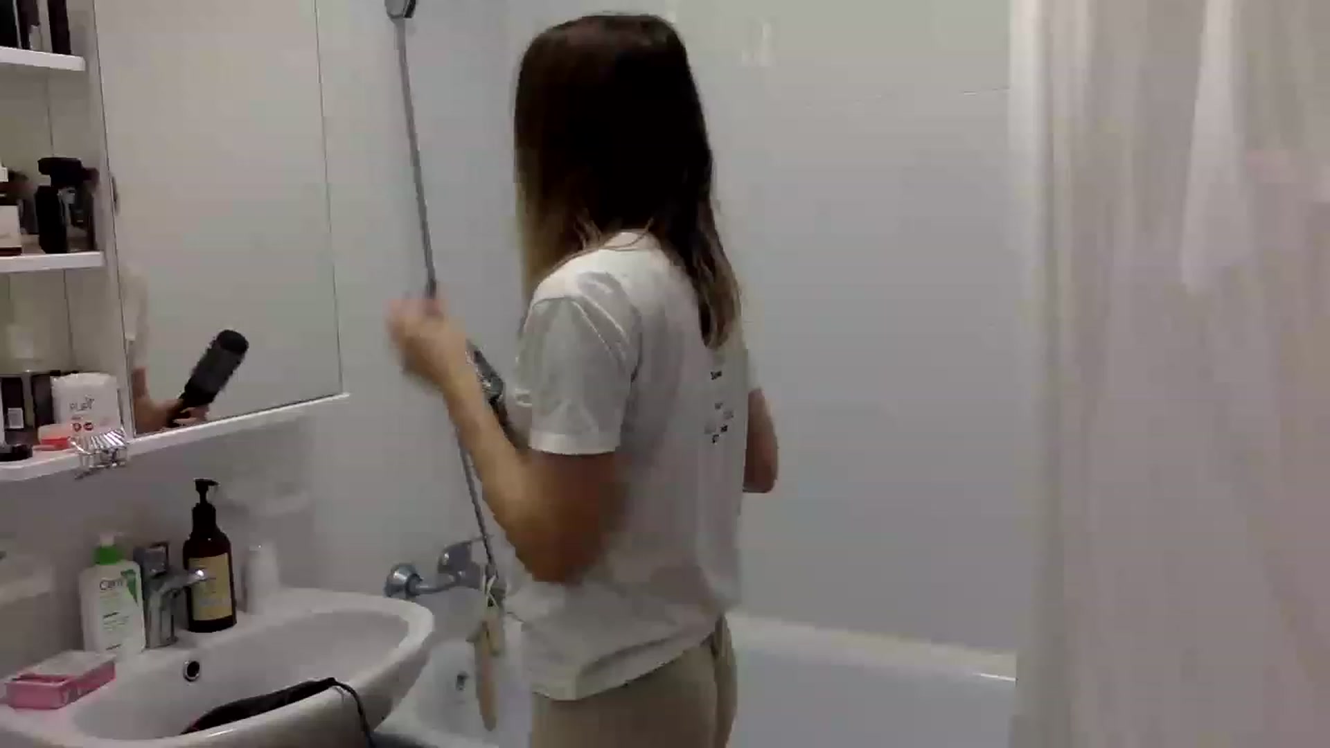 Gallery image thumbnail from EgoisticKitty's myfreecams stream on, 11/29/2022, 08:43 image 10 of 20