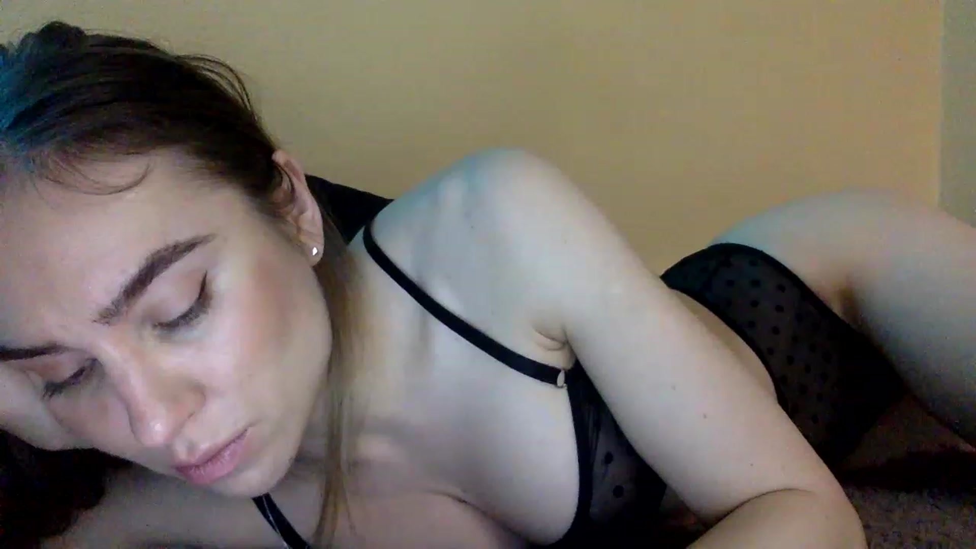 Gallery image thumbnail from EgoisticKitty's myfreecams stream on, 12/05/2022, 12:49 image 14 of 20