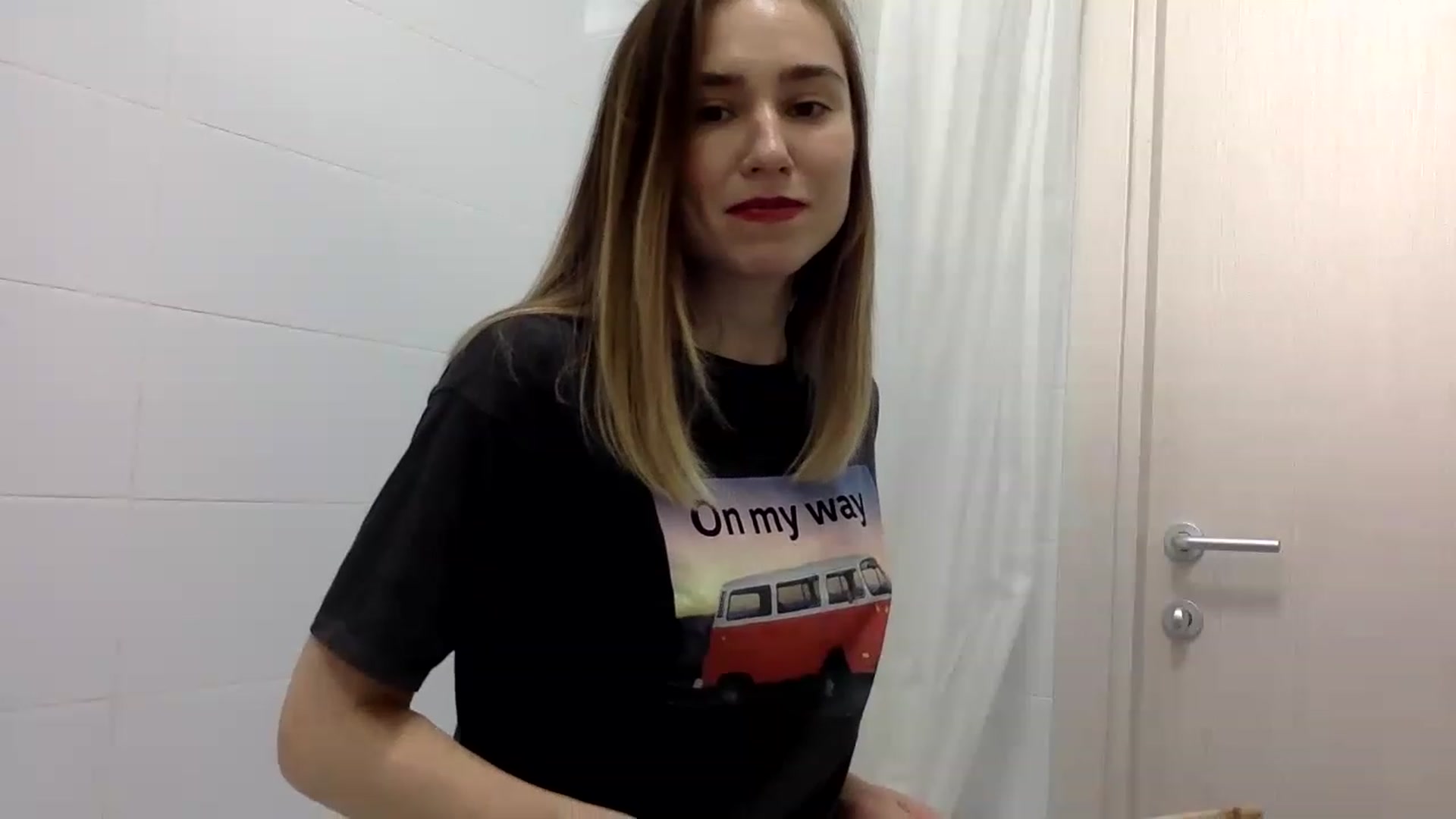 Gallery image thumbnail from EgoisticKitty's myfreecams stream on, 12/18/2022, 16:00 image 18 of 20
