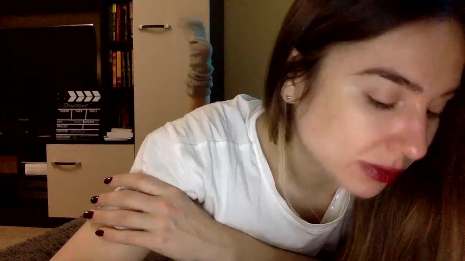 Gallery image thumbnail from EgoisticKitty's myfreecams stream on, 12/19/2022, 10:34 image 17 of 20