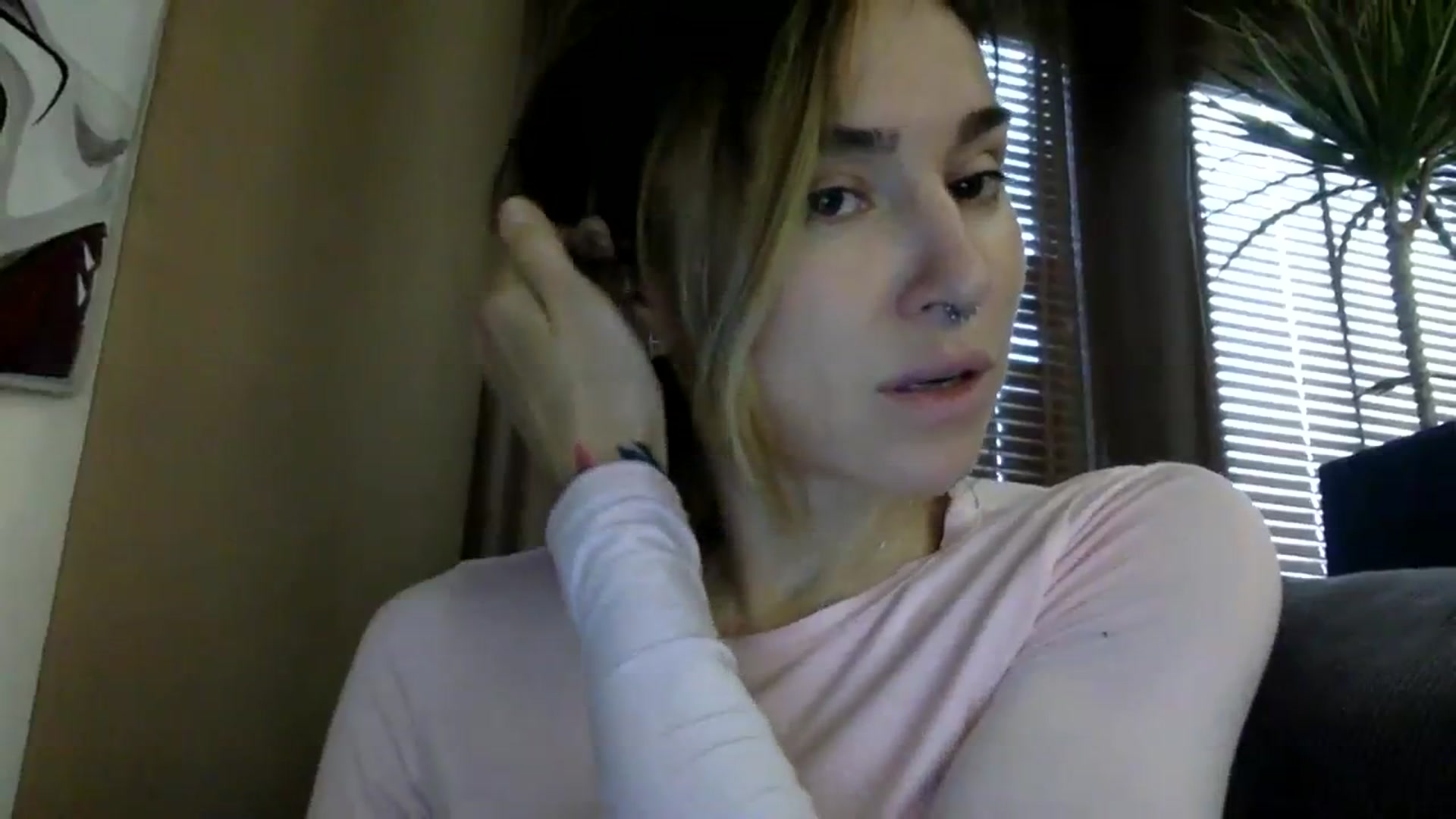 Gallery image thumbnail from EgoisticKitty's myfreecams stream on, 11/08/2023, 10:46 image 2 of 20