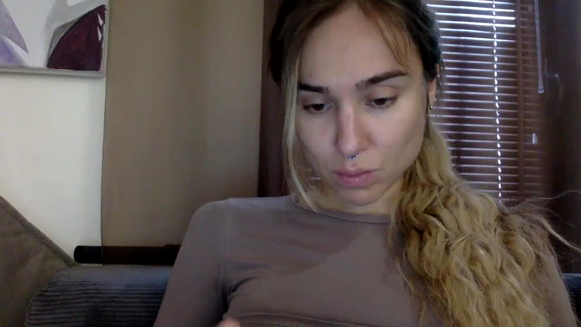 Gallery image thumbnail from EgoisticKitty's myfreecams stream on, 11/09/2023, 09:32 image 12 of 20