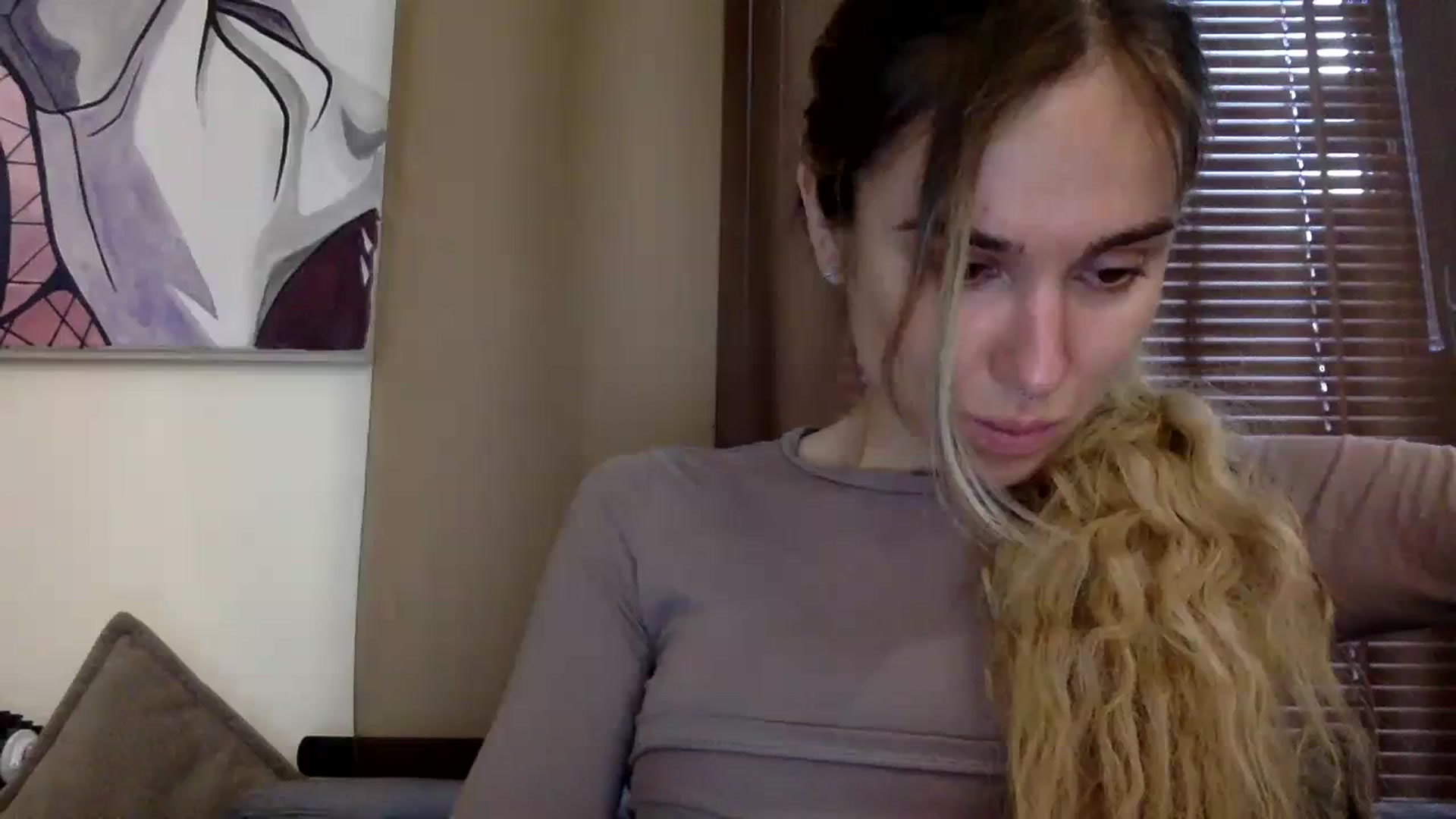 Gallery image thumbnail from EgoisticKitty's myfreecams stream on, 11/09/2023, 09:32 image 9 of 20