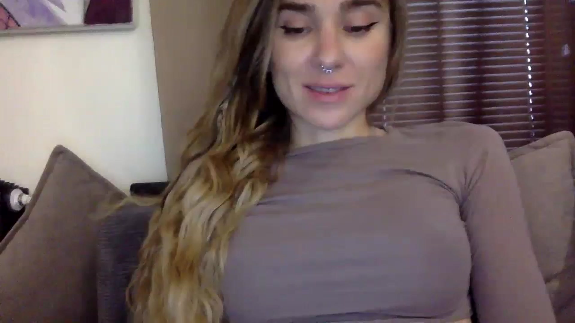 Gallery image thumbnail from EgoisticKitty's myfreecams stream on, 11/09/2023, 12:36 image 5 of 20
