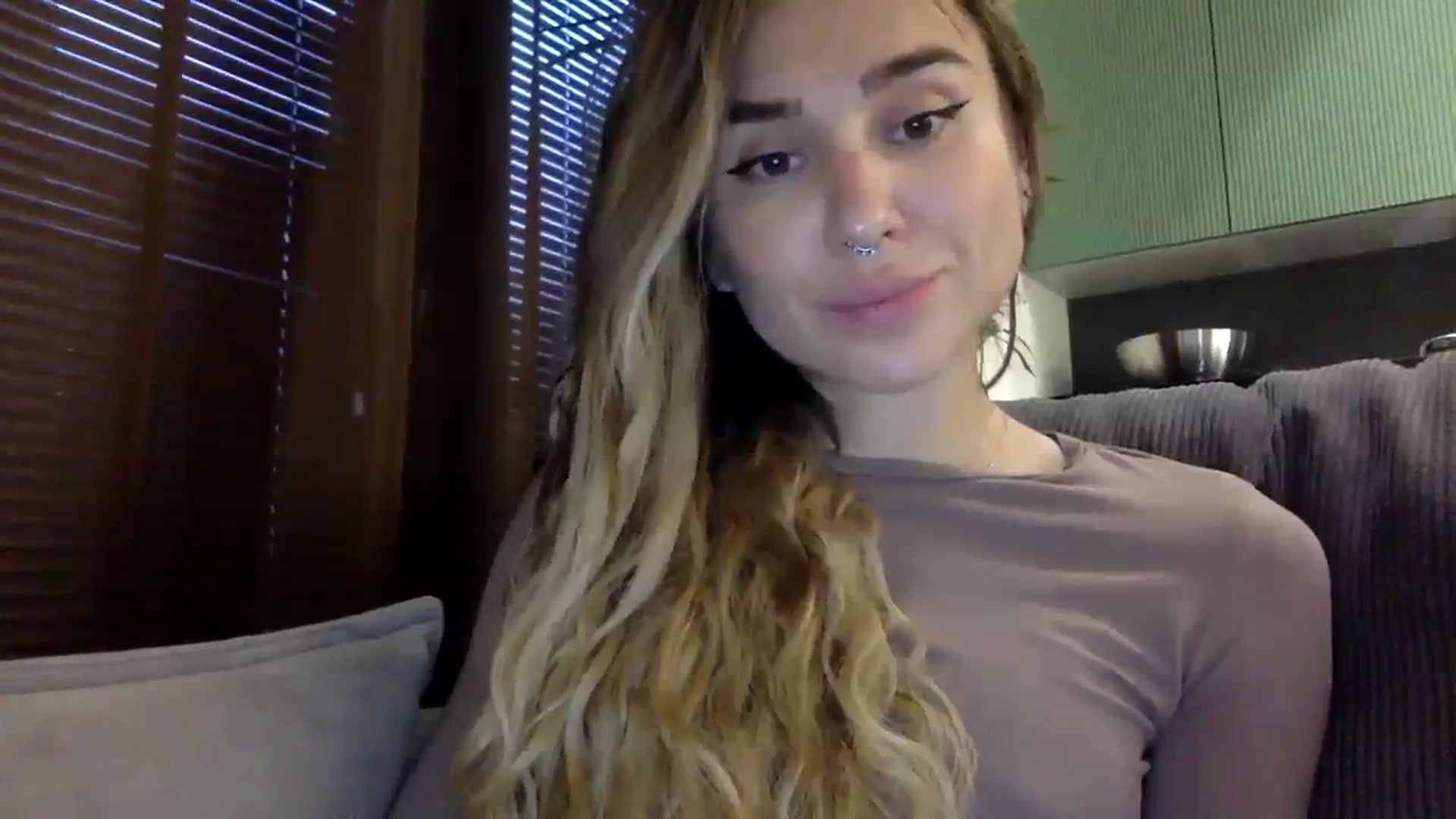Gallery image thumbnail from EgoisticKitty's myfreecams stream on, 11/09/2023, 13:46 image 2 of 20