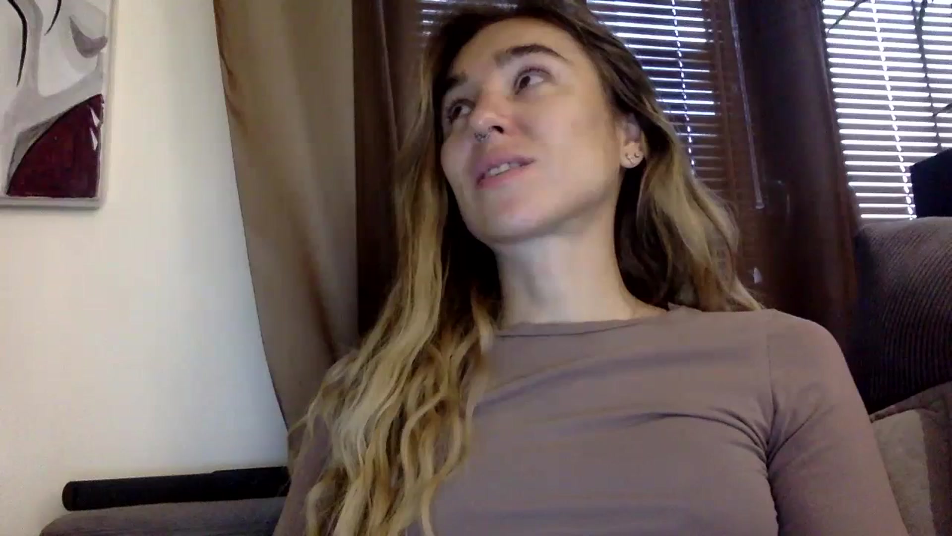 Gallery image thumbnail from EgoisticKitty's myfreecams stream on, 11/10/2023, 08:13 image 14 of 20