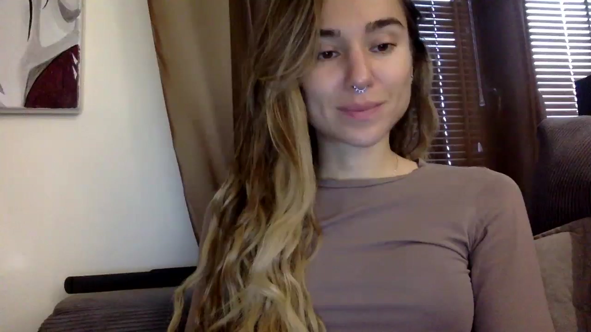 Gallery image thumbnail from EgoisticKitty's myfreecams stream on, 11/10/2023, 08:13 image 11 of 20