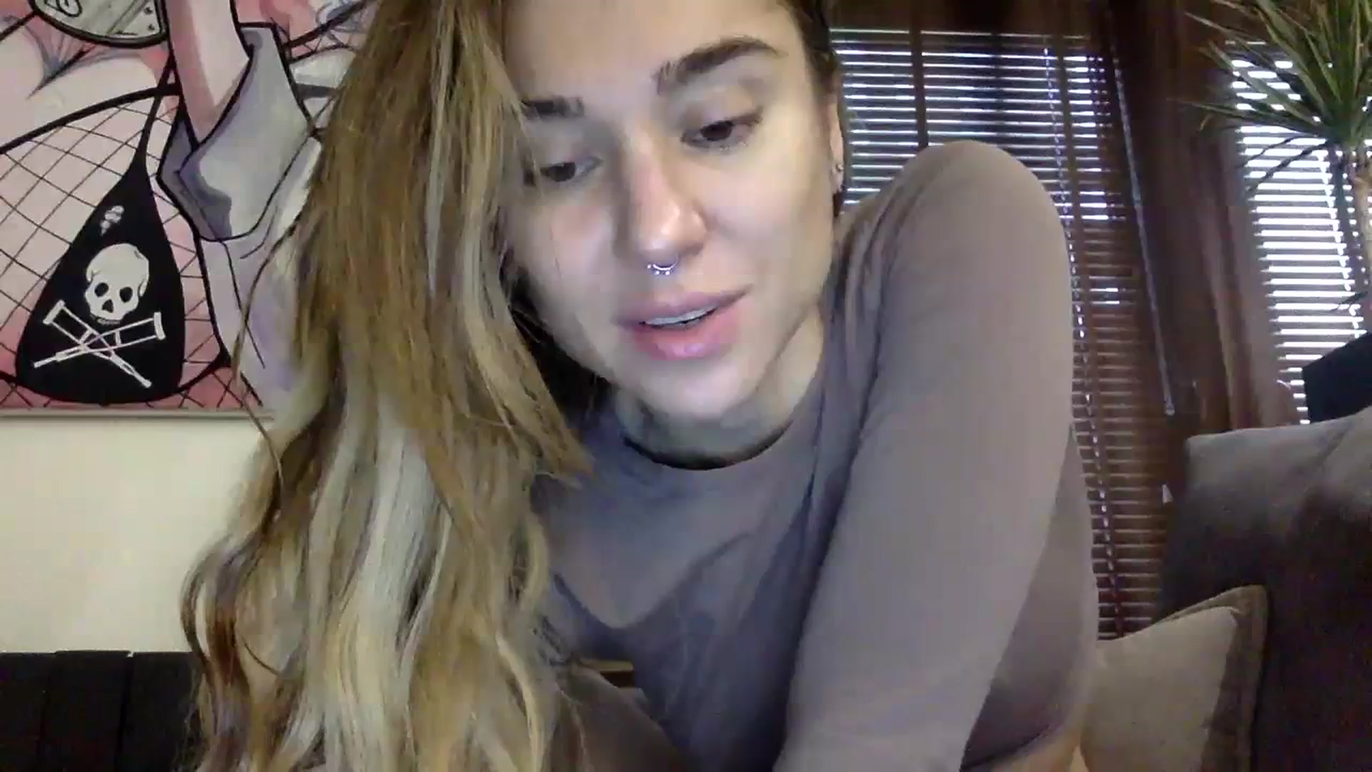 Gallery image thumbnail from EgoisticKitty's myfreecams stream on, 11/10/2023, 08:13 image 20 of 20