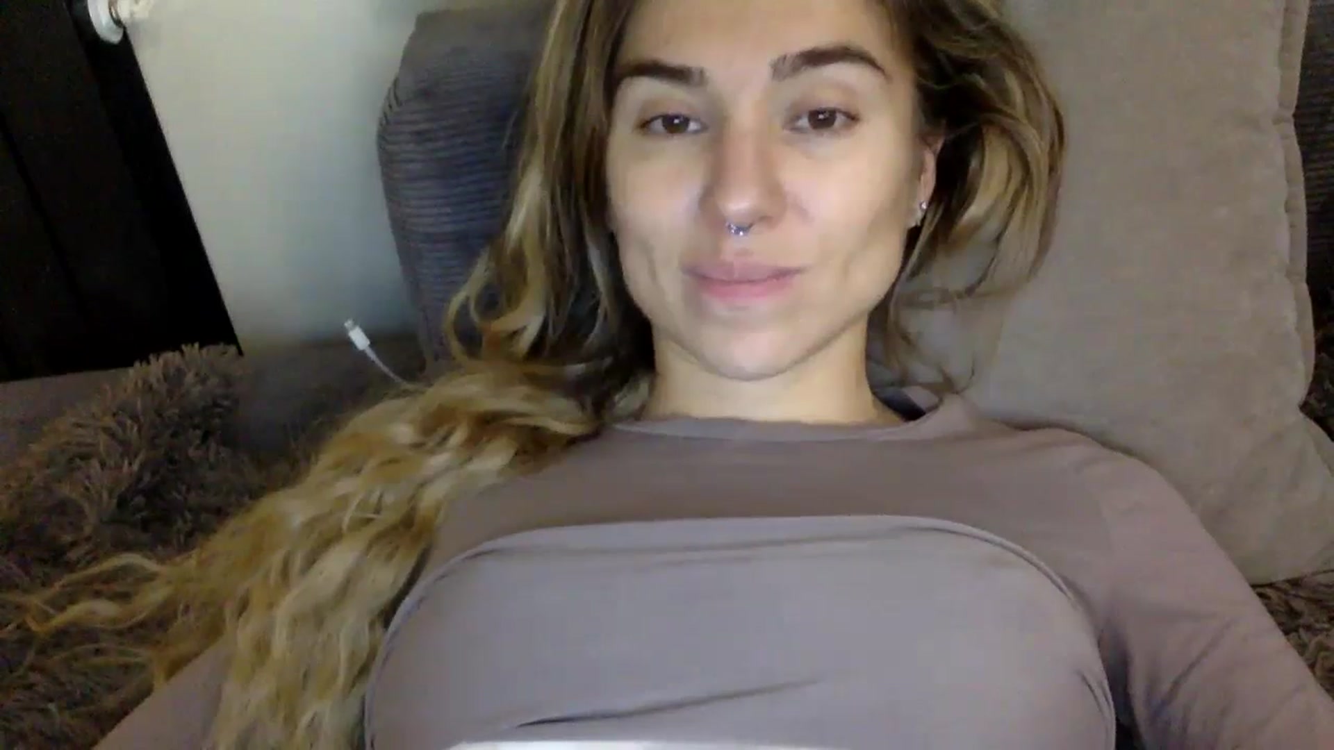 Gallery image thumbnail from EgoisticKitty's myfreecams stream on, 11/10/2023, 08:30 image 13 of 20