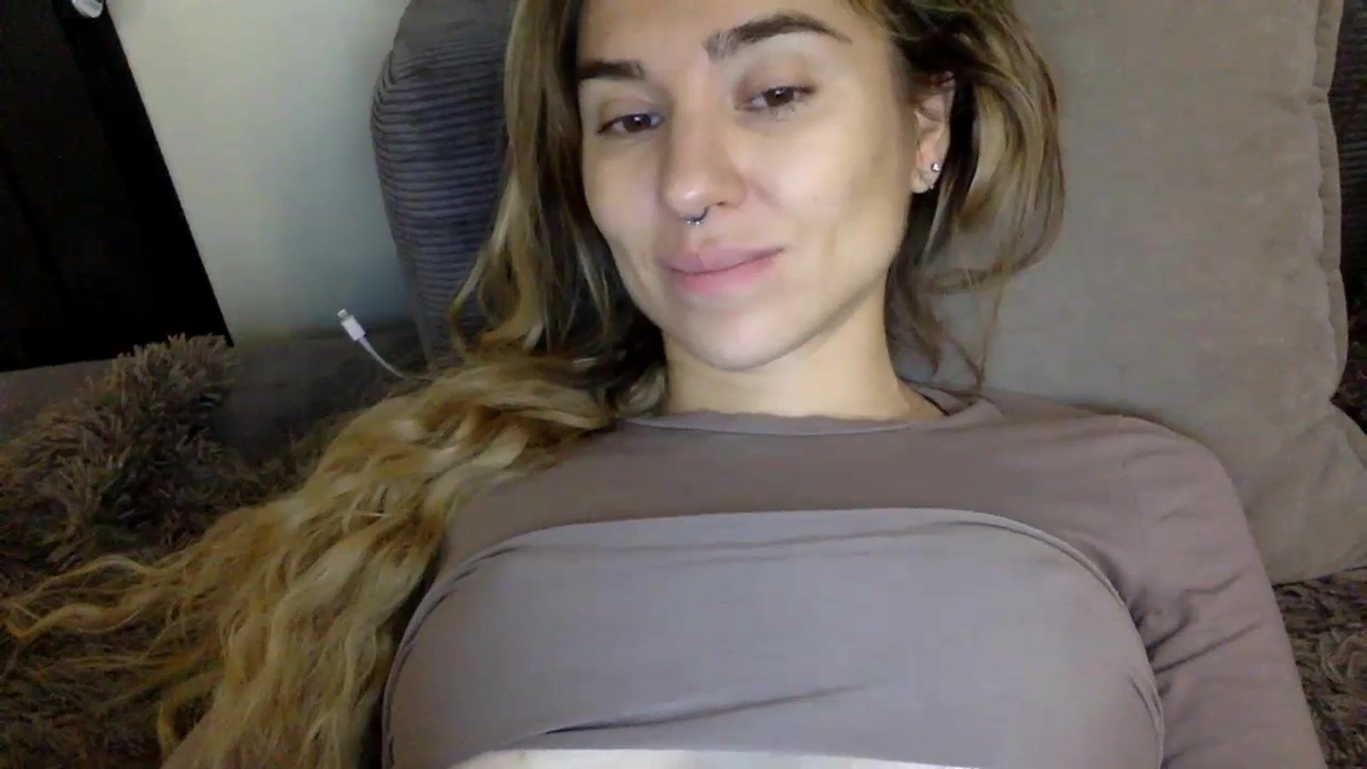 Gallery image thumbnail from EgoisticKitty's myfreecams stream on, 11/10/2023, 08:30 image 9 of 20